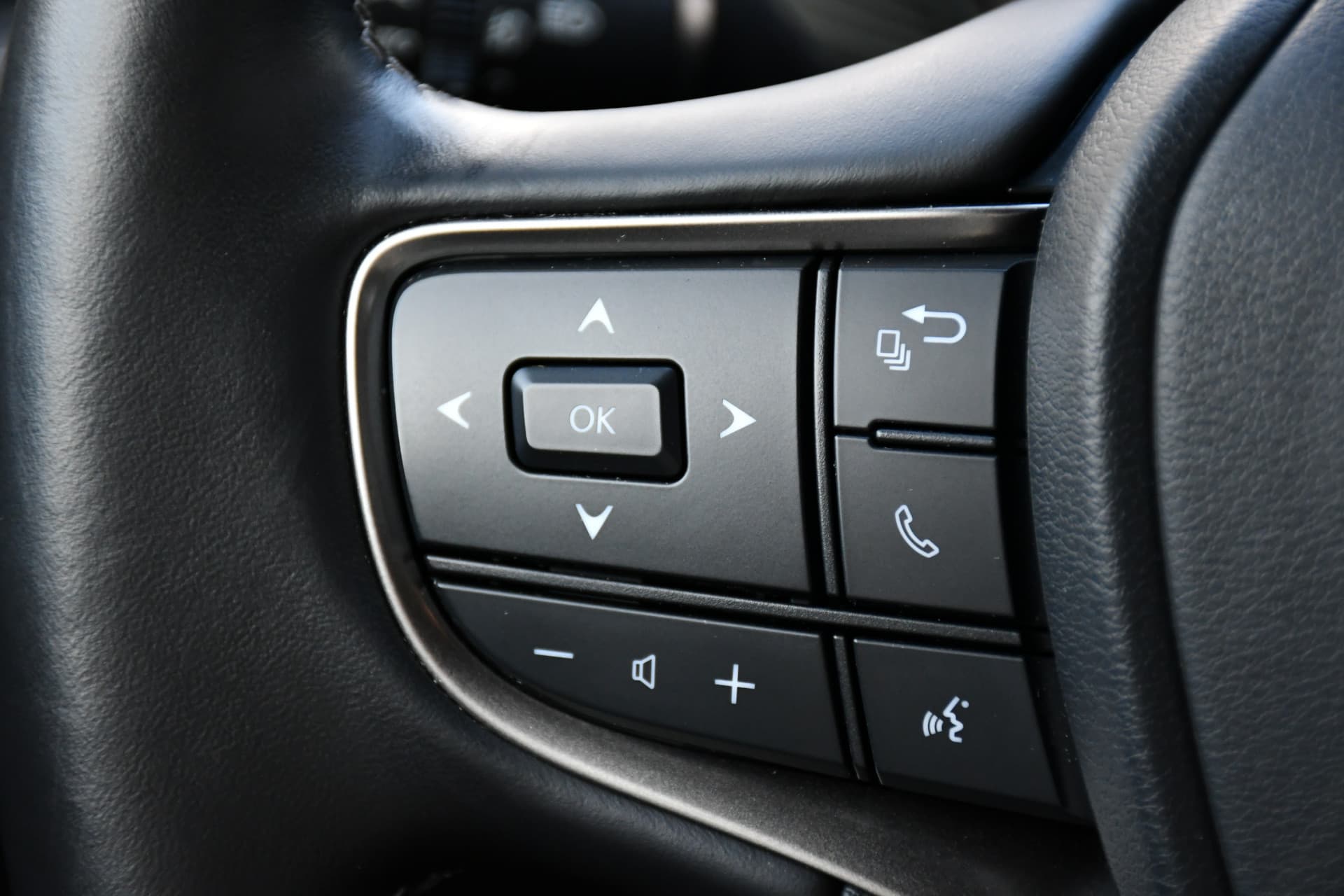 Lexus UX 250h Preference Line Automaat 184pk thumbnail 22