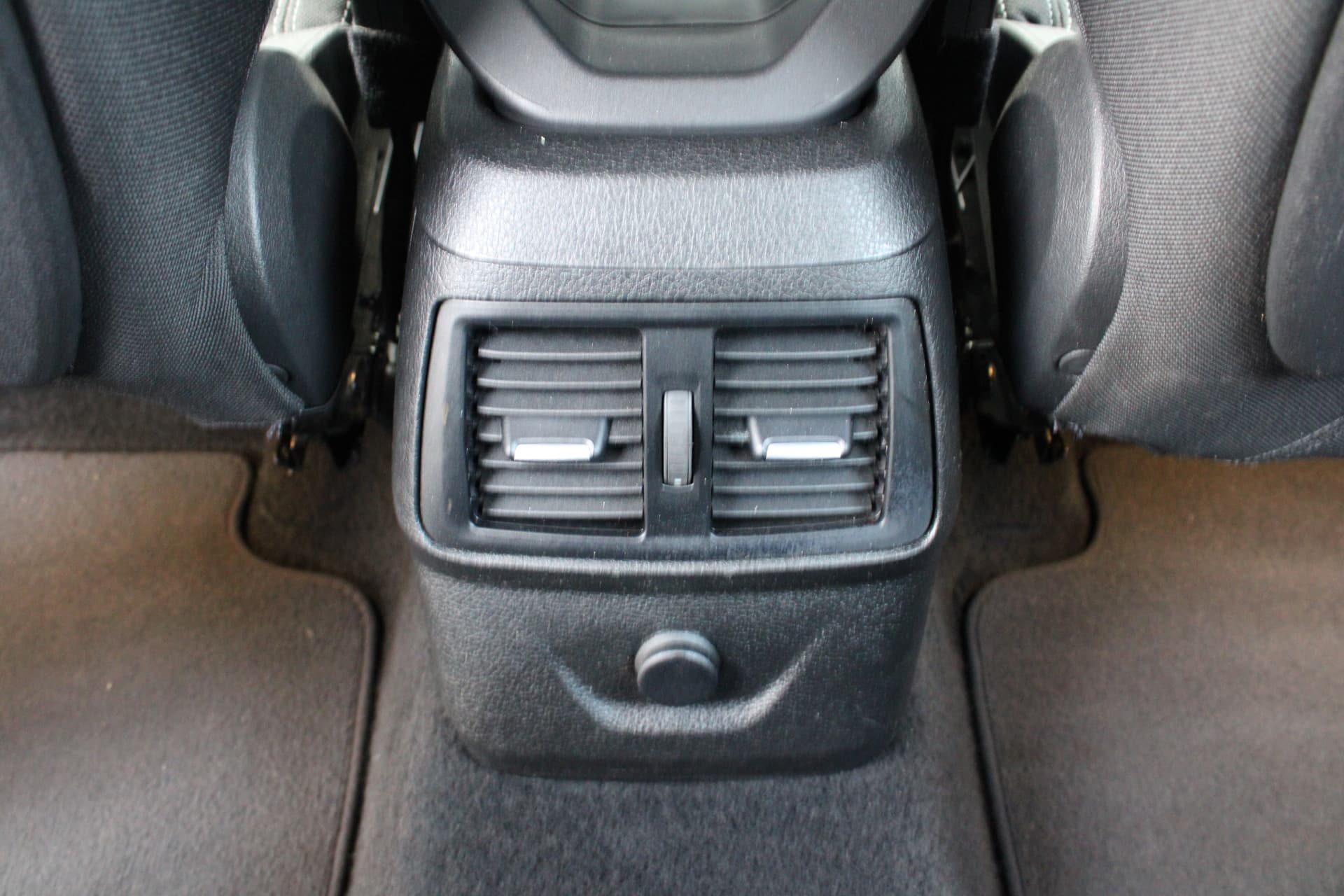 BMW 2 Serie Active Tourer 218i Corporate Lease Executive thumbnail 17