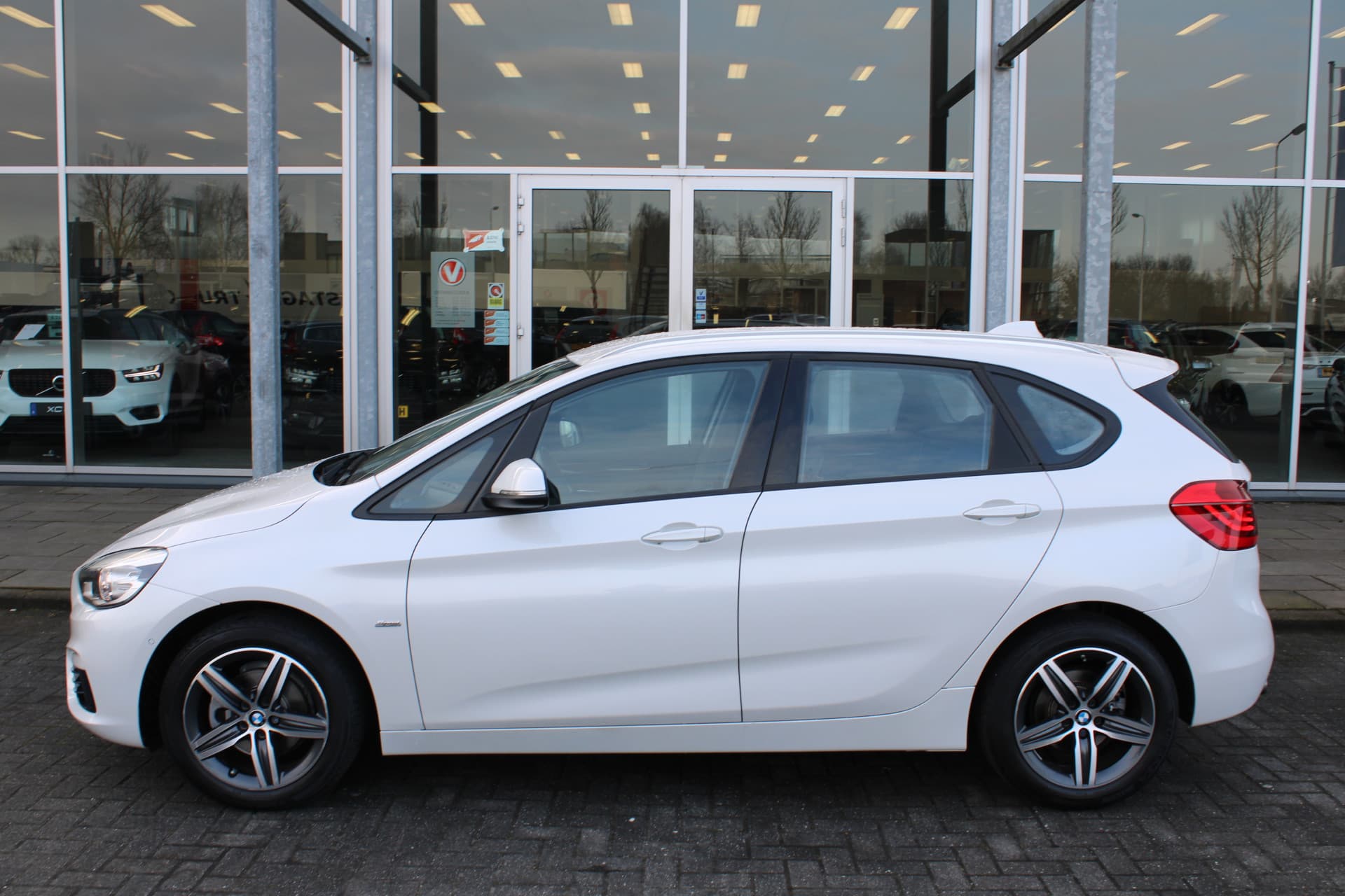 BMW 2 Serie Active Tourer 218i Corporate Lease Executive thumbnail 32
