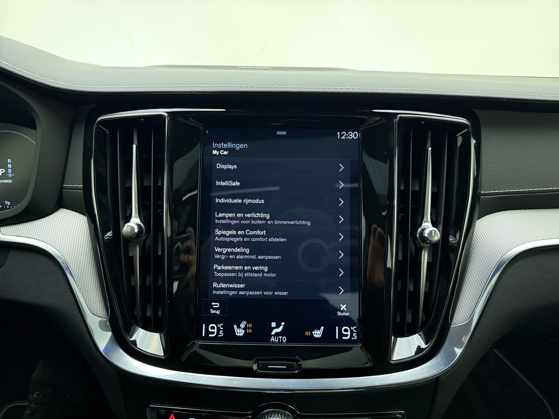 Volvo S60 T8 405pk AWD R-Design / Polestar / 20'' / Styling kit / Head-Up / Harman&Kardon / Panoramadak / Lederen Dashboard / Adapt. Cruise / BLIS / Full-LED / thumbnail 35