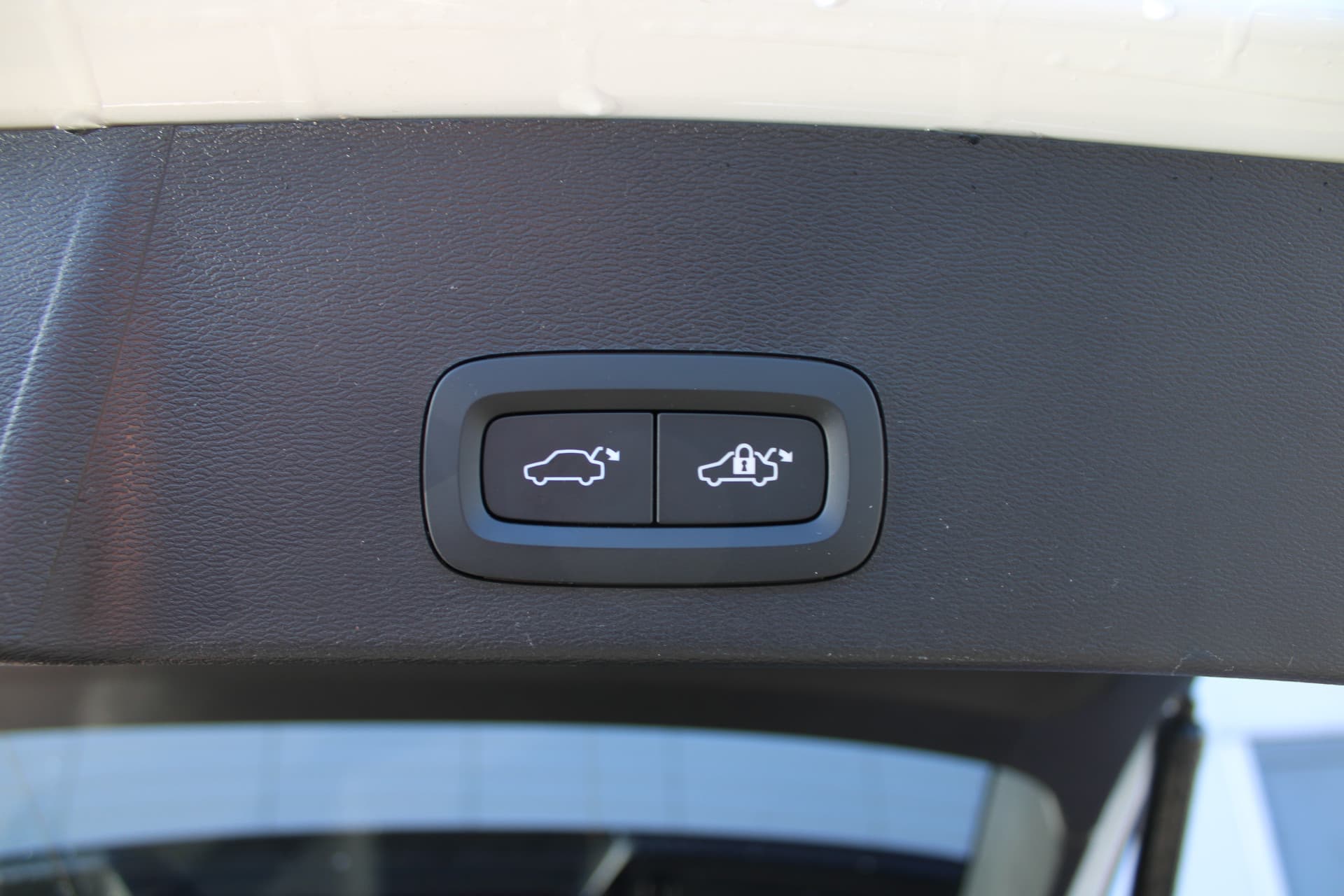 Volvo XC40 Twin Motor Plus 82 kWh thumbnail 11