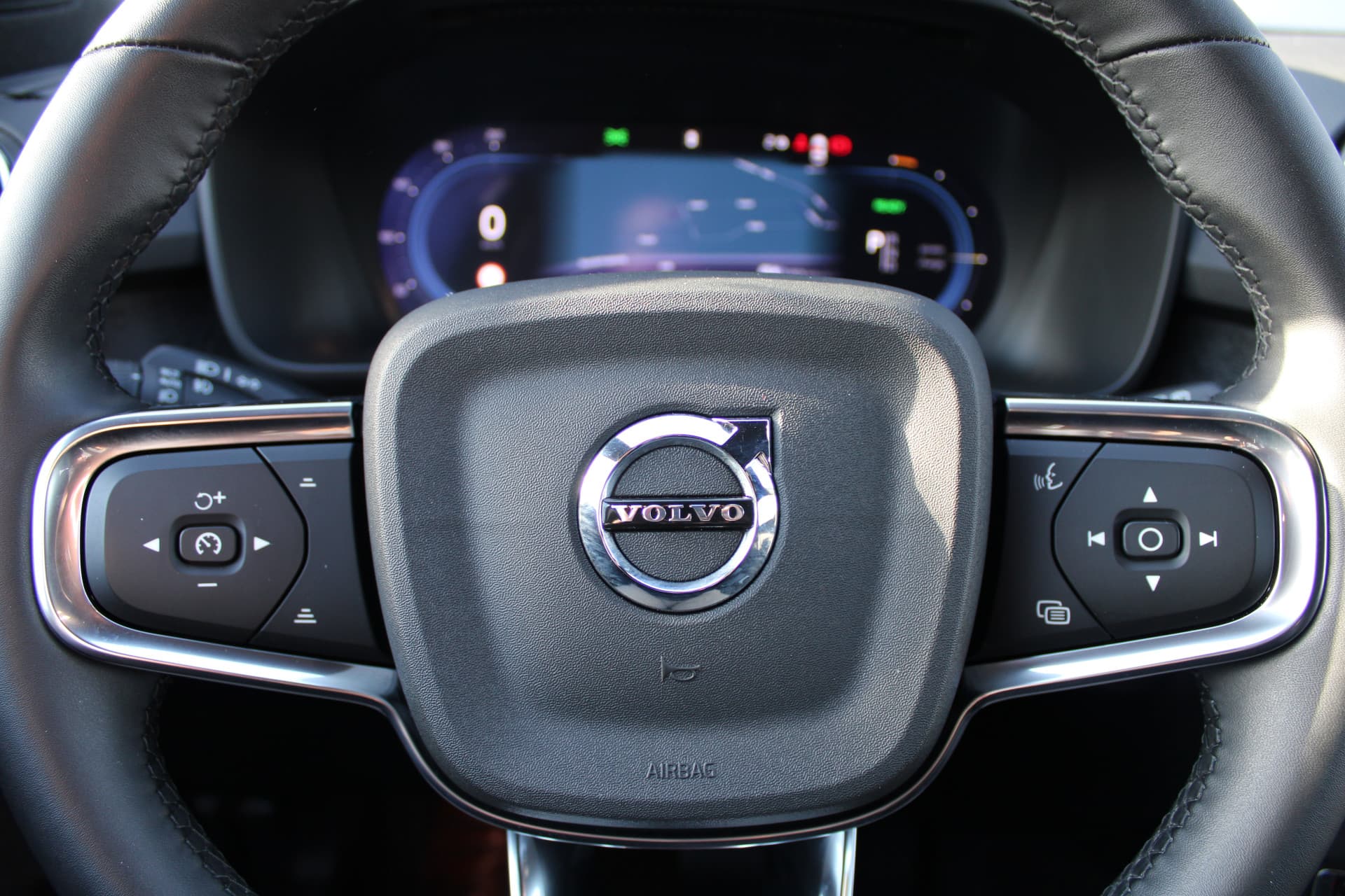 Volvo XC40 Twin Motor Plus 82 kWh thumbnail 20