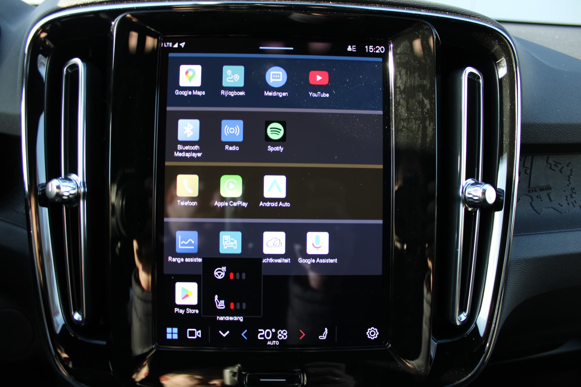 Volvo XC40 Twin Motor Plus 82 kWh thumbnail 25