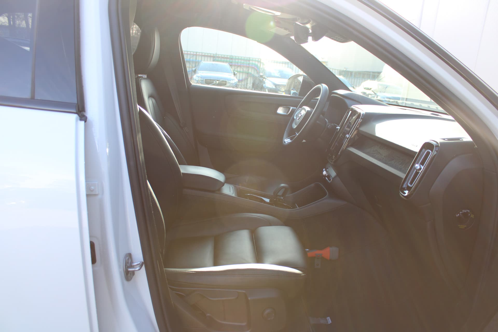 Volvo XC40 Twin Motor Plus 82 kWh thumbnail 27