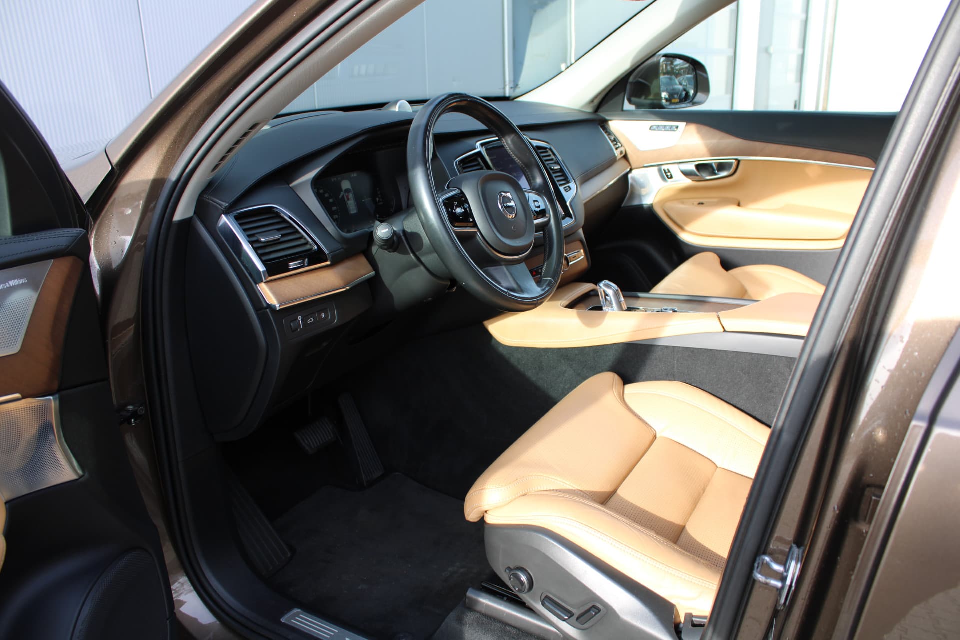 Volvo XC90 T8 Twin Engine AWD Inscription thumbnail 25