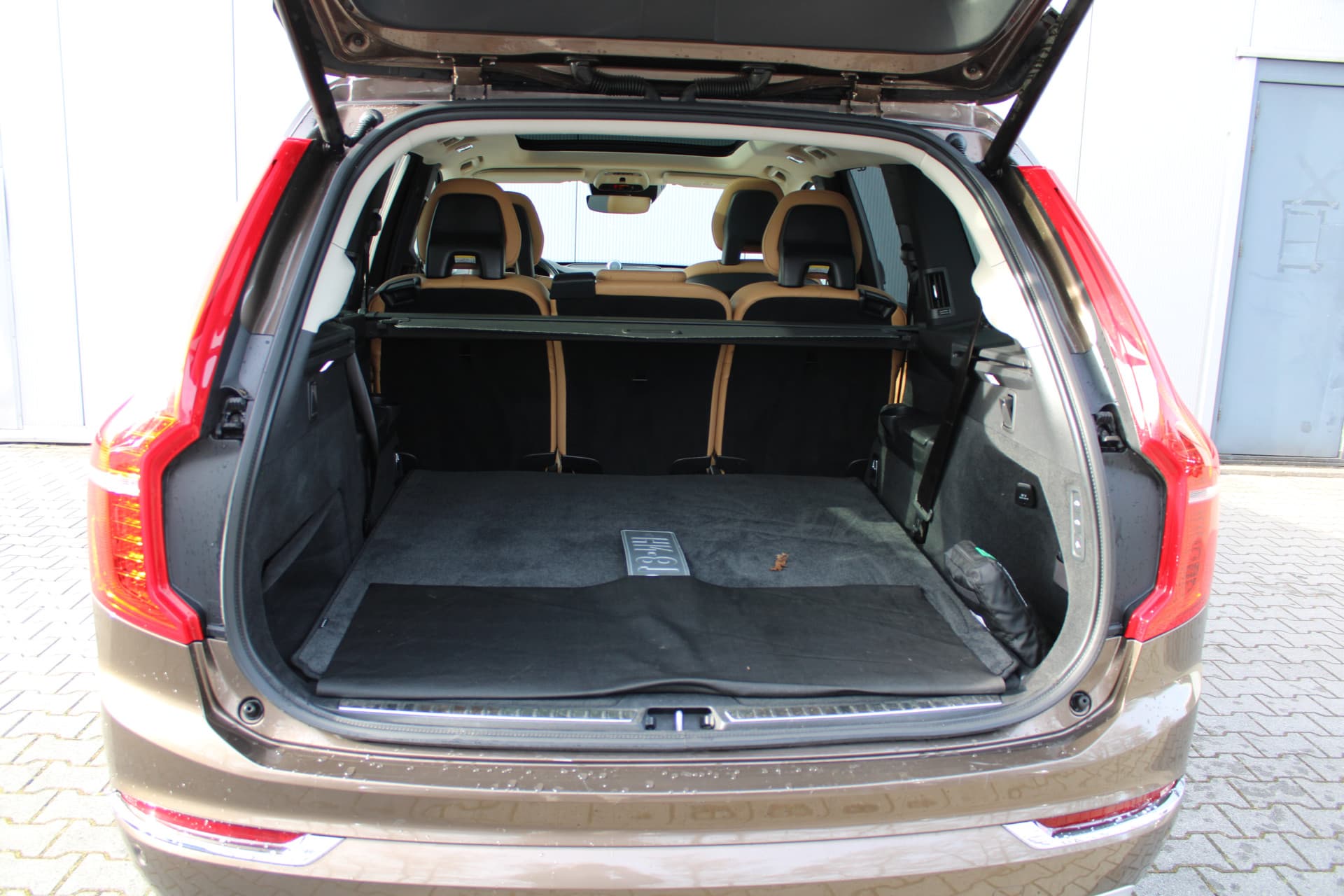 Volvo XC90 T8 Twin Engine AWD Inscription thumbnail 14