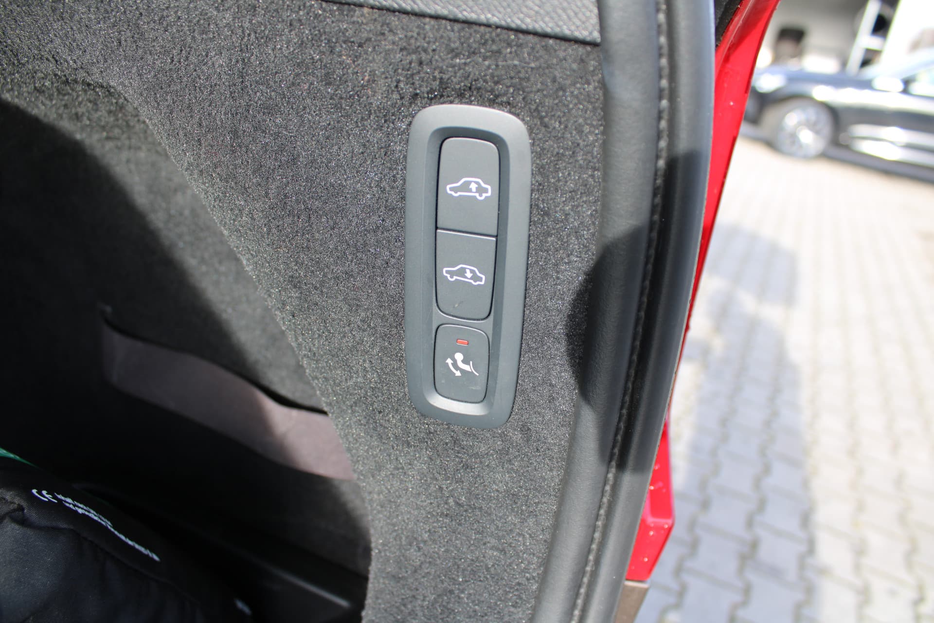 Volvo XC90 T8 Twin Engine AWD Inscription thumbnail 16