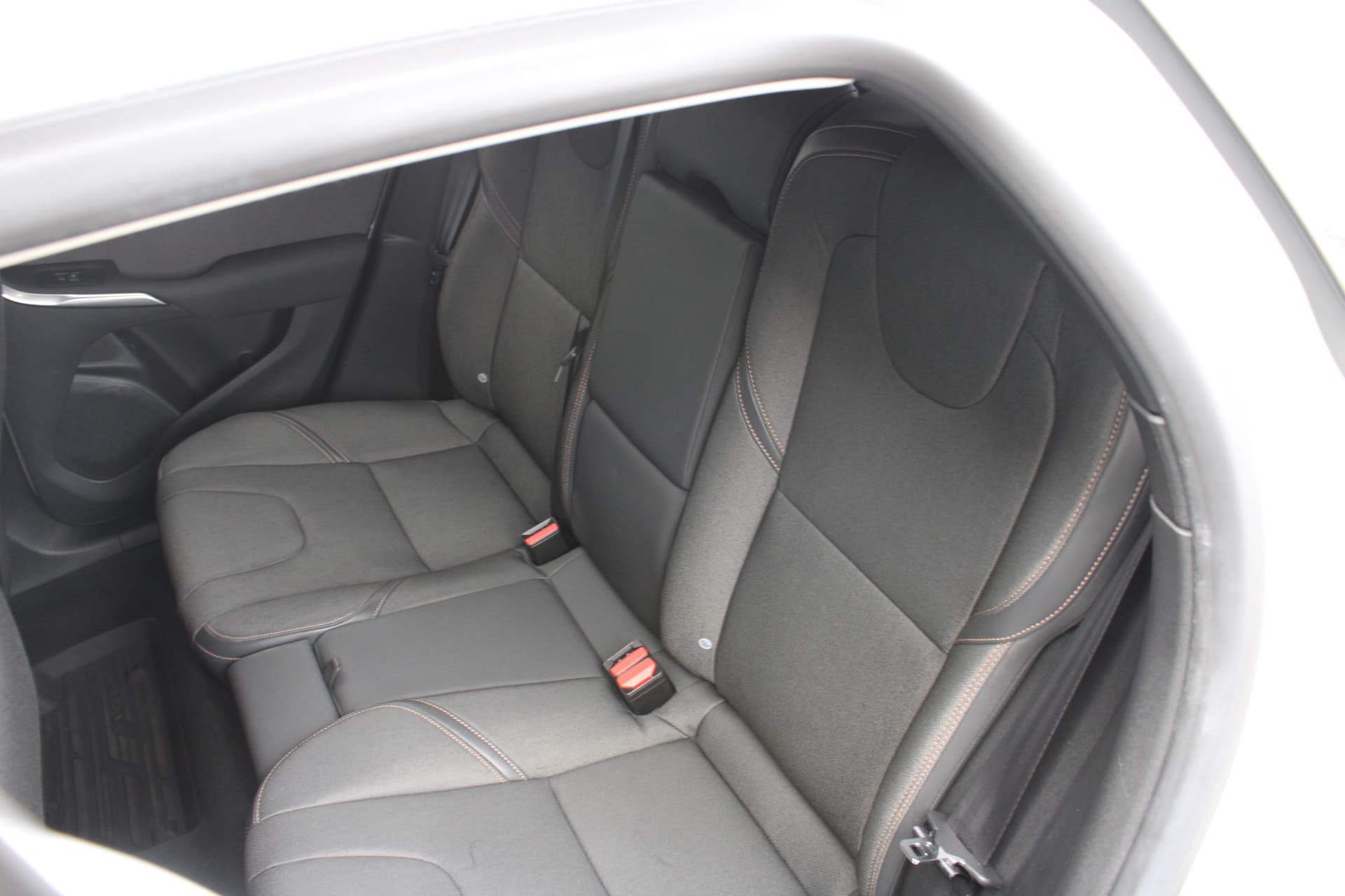 Volvo V40 Cross Country T3 Momentum thumbnail 16