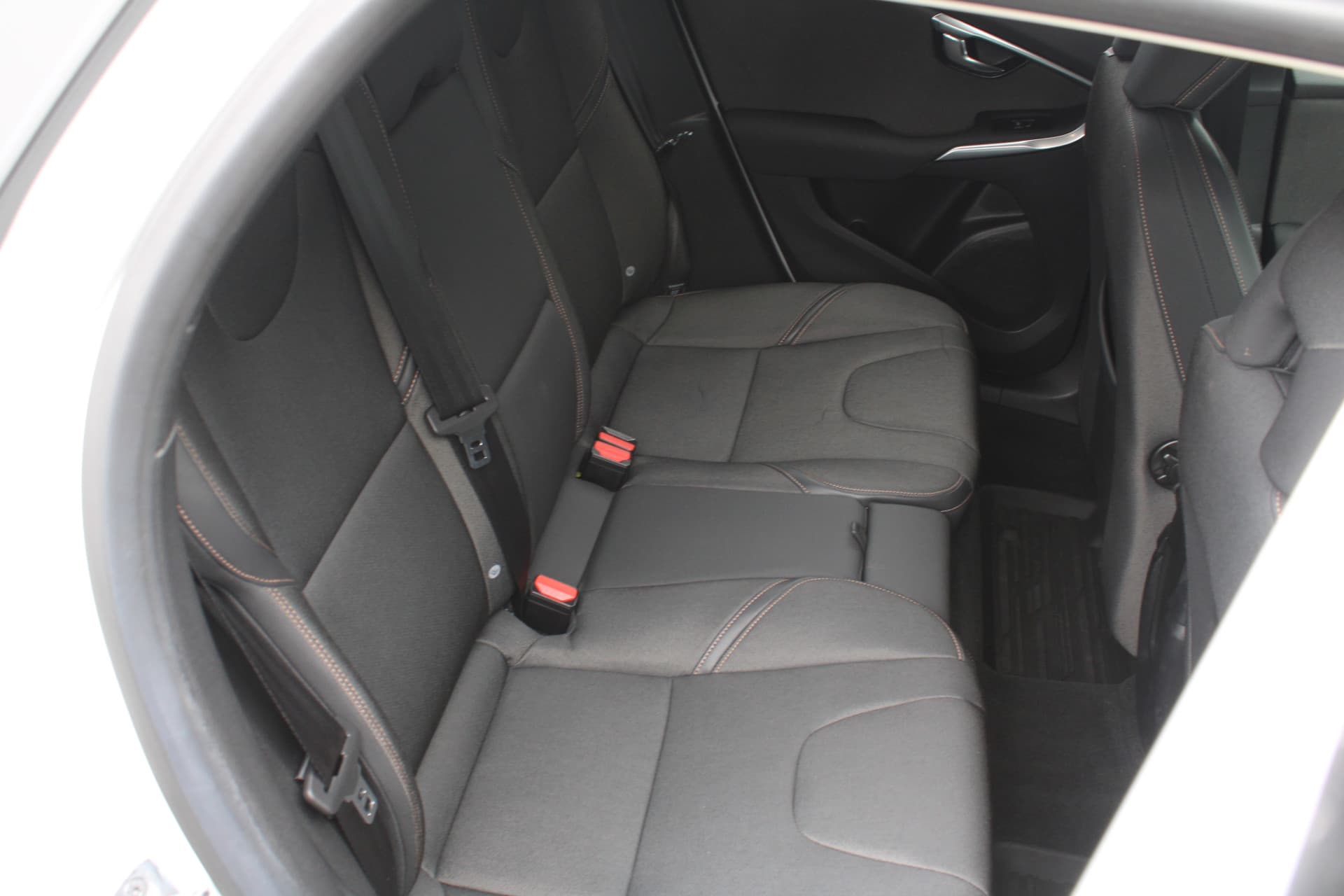 Volvo V40 Cross Country T3 Momentum thumbnail 42