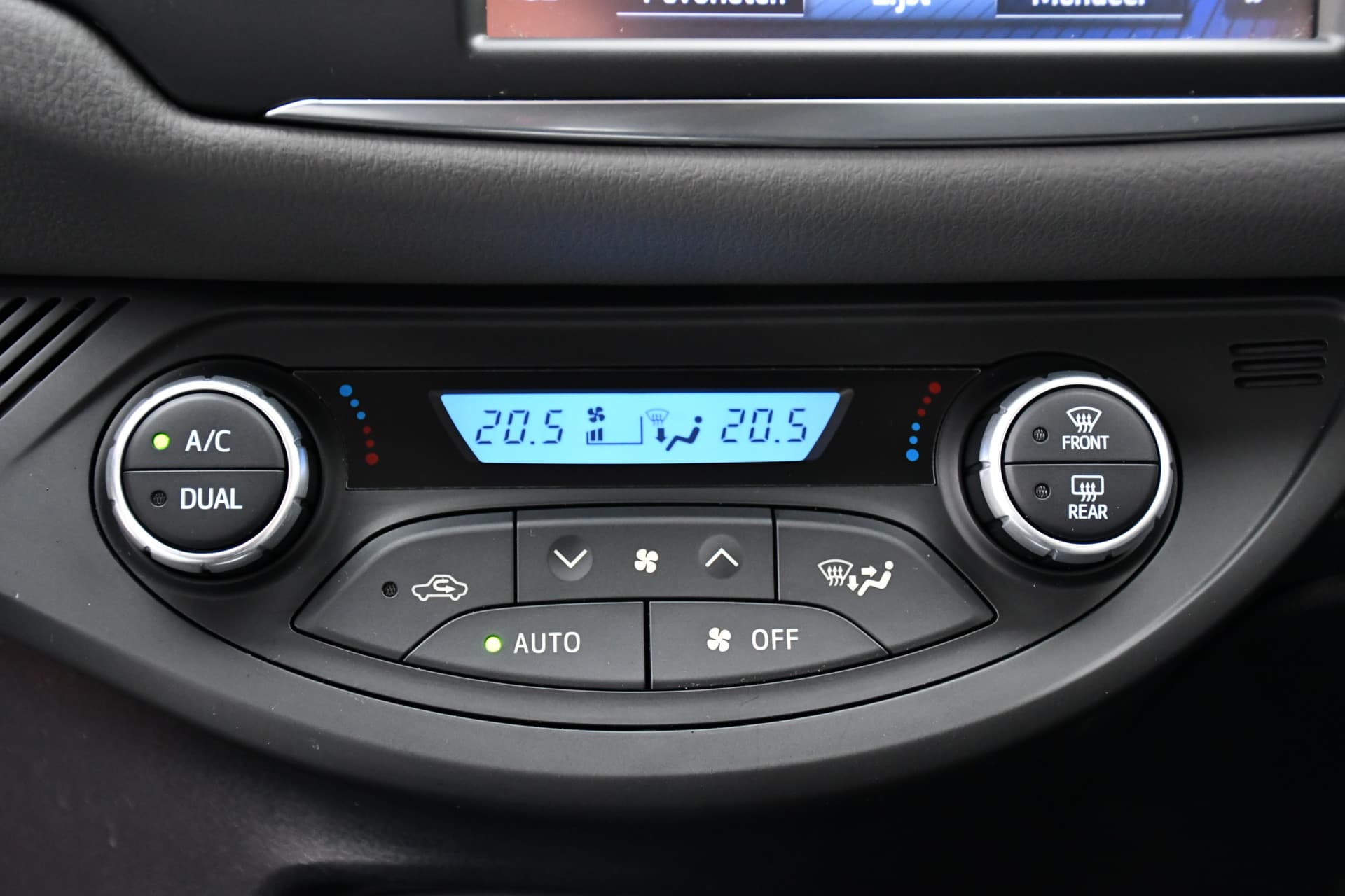 Toyota Yaris 1.5 VVT-i Aspiration Handgeschakeld 111pk thumbnail 6