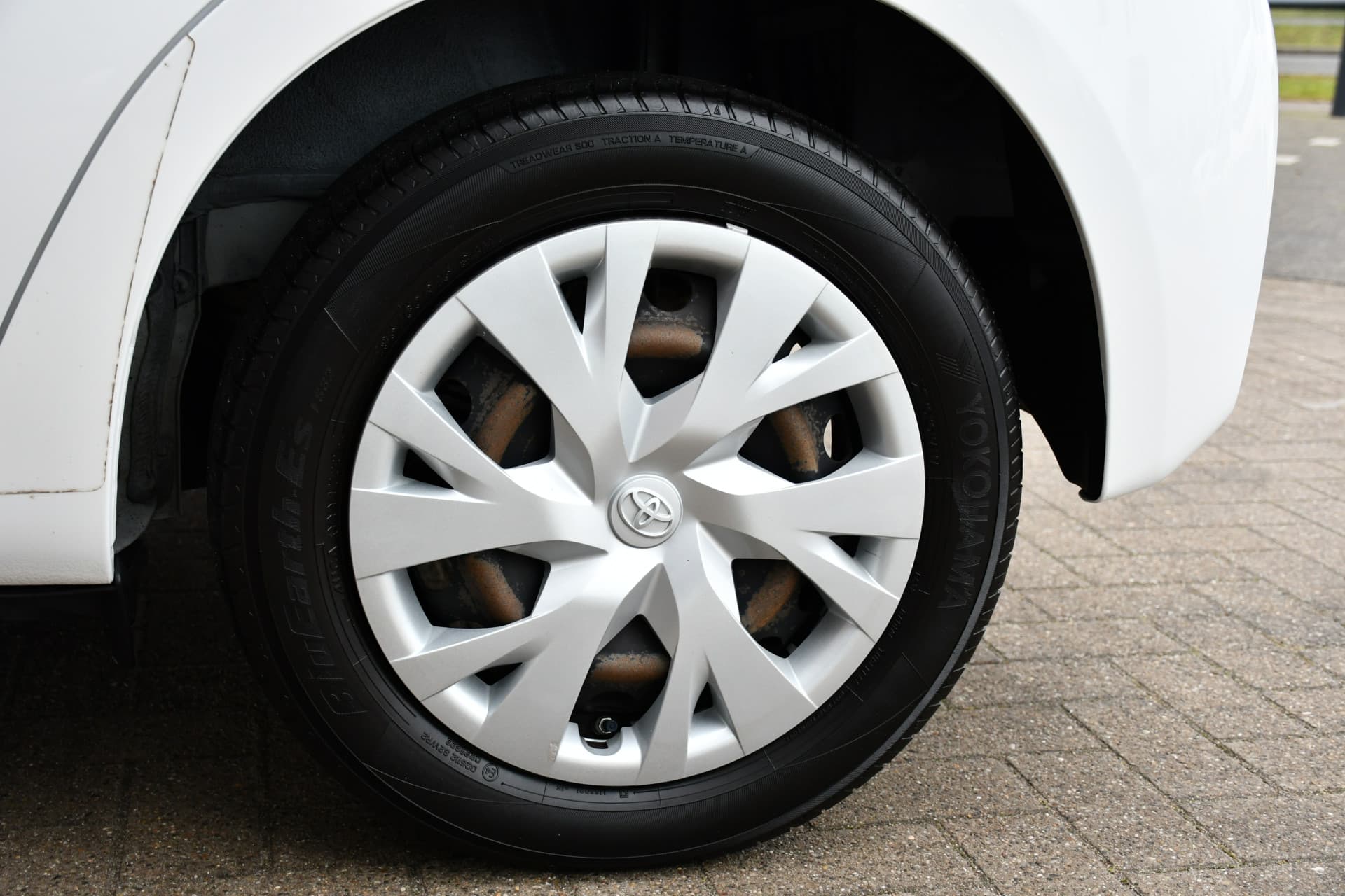 Toyota Yaris 1.5 VVT-i Aspiration Handgeschakeld 111pk thumbnail 8