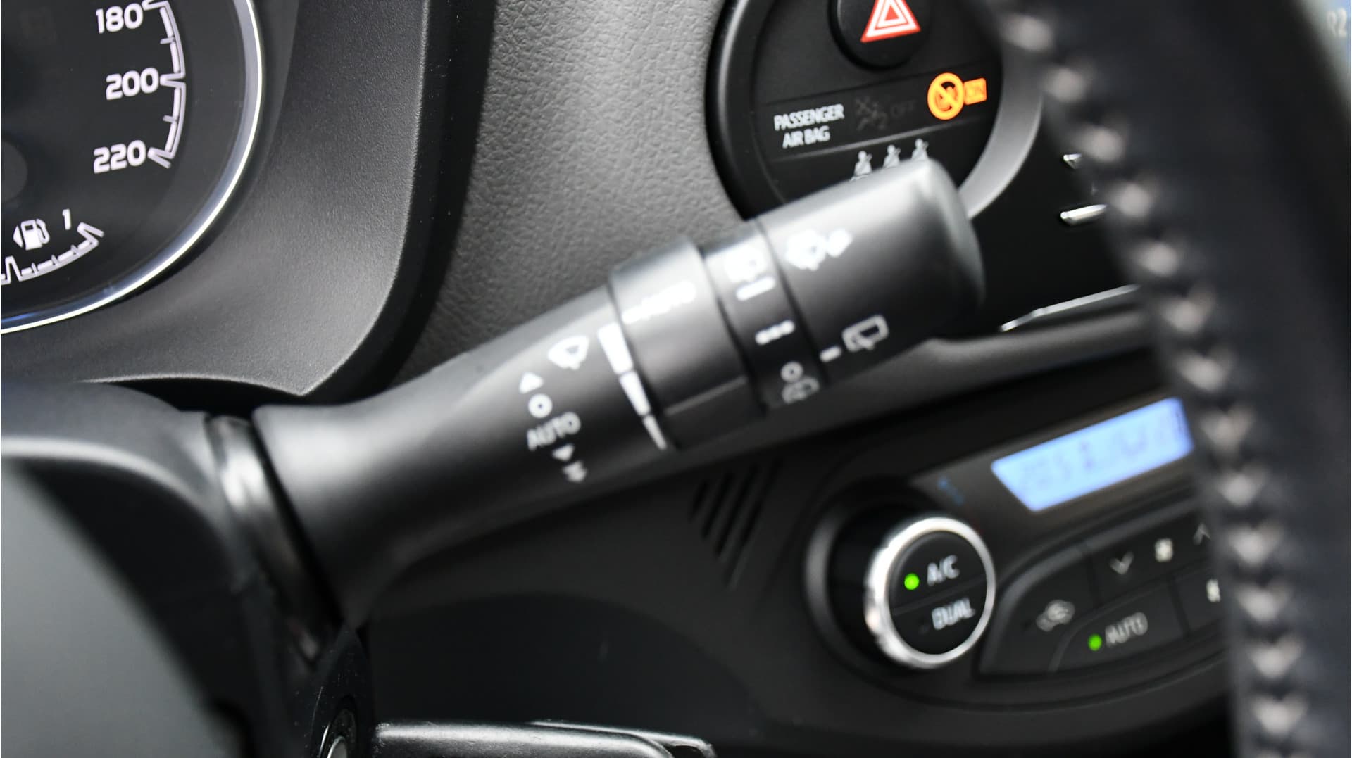 Toyota Yaris 1.5 VVT-i Aspiration Handgeschakeld 111pk thumbnail 19