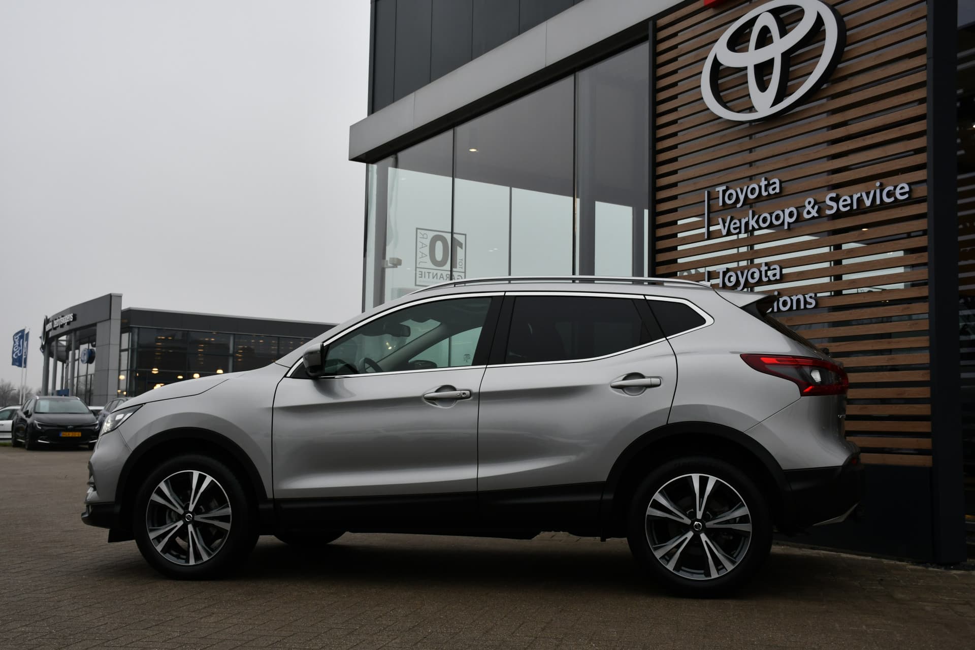 Nissan QASHQAI 1.3 DIG-T Business Edition Limited 141pk thumbnail 3