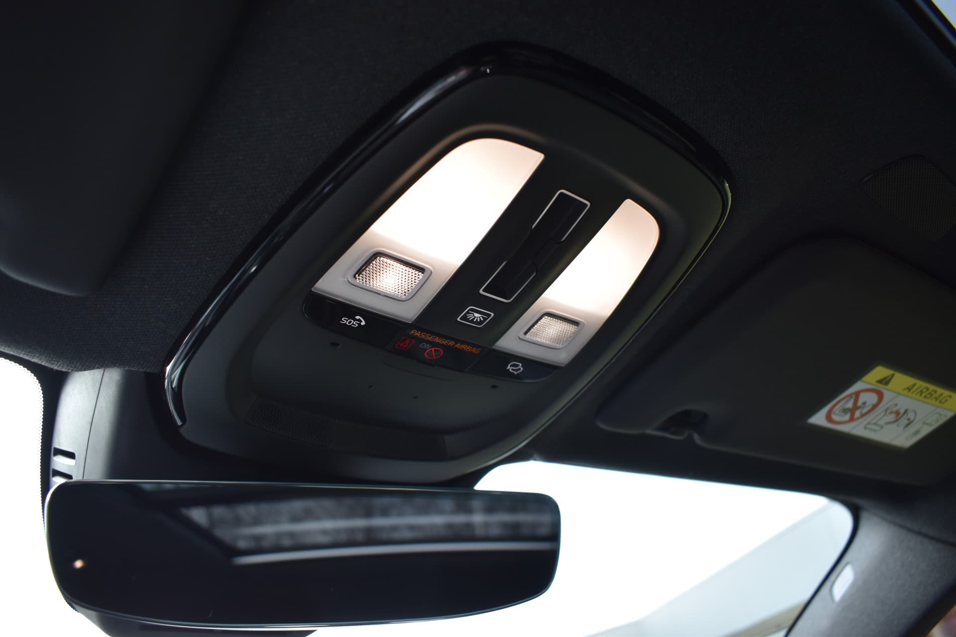 Volvo EX40 Extended Range 252PK Plus Black Ed. 82 kWh thumbnail 33