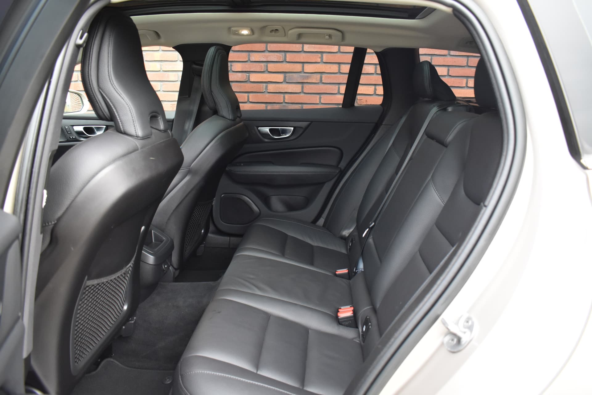 Volvo V60 B3 177PK Plus Bright thumbnail 17