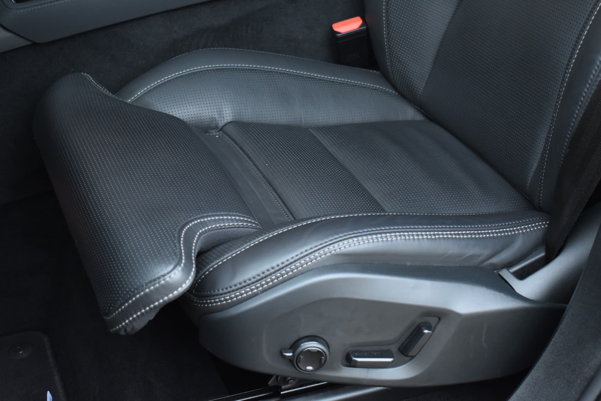 Volvo XC90 T8 455PK Plug-in hybrid AWD Ultra Dark thumbnail 7