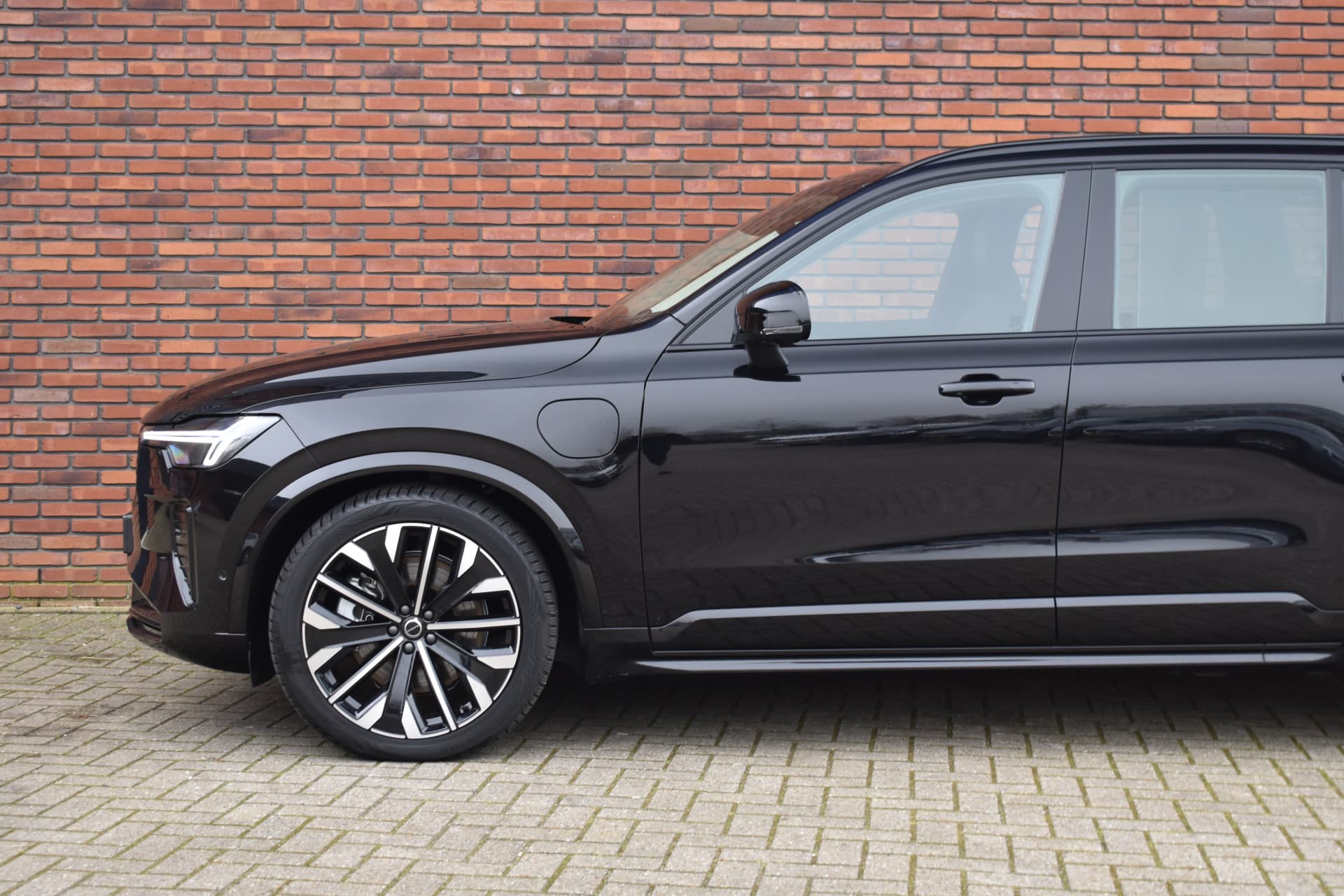 Volvo XC90 T8 455PK Plug-in hybrid AWD Ultra Dark thumbnail 14