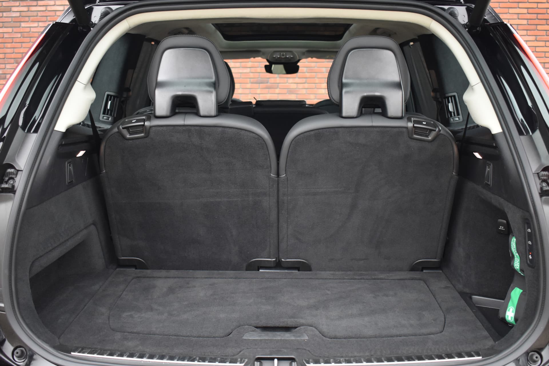 Volvo XC90 T8 455PK Plug-in hybrid AWD Ultra Dark thumbnail 32