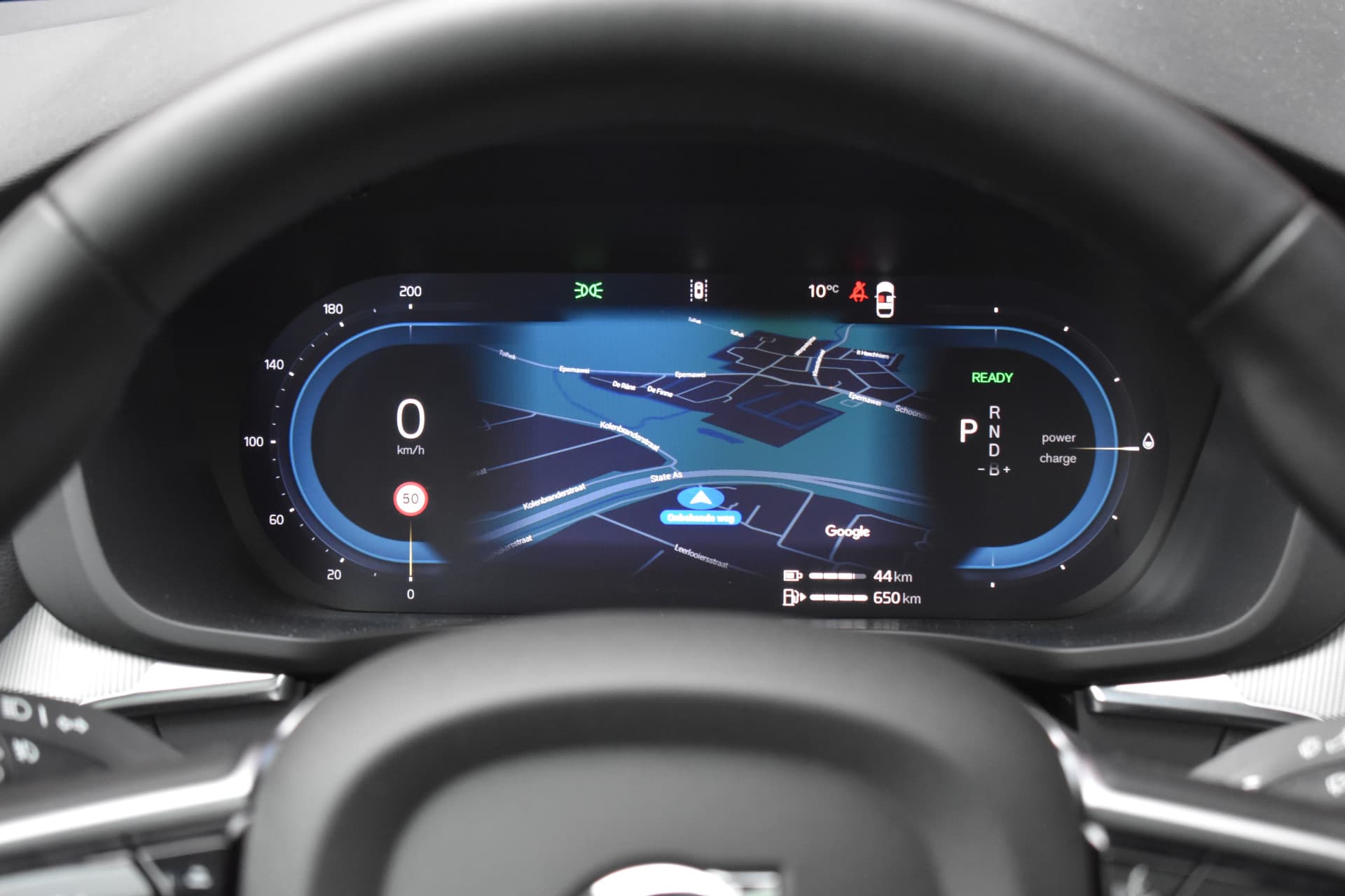 Volvo XC60 T6 350PK Plug-in hybrid AWD Plus Dark thumbnail 17