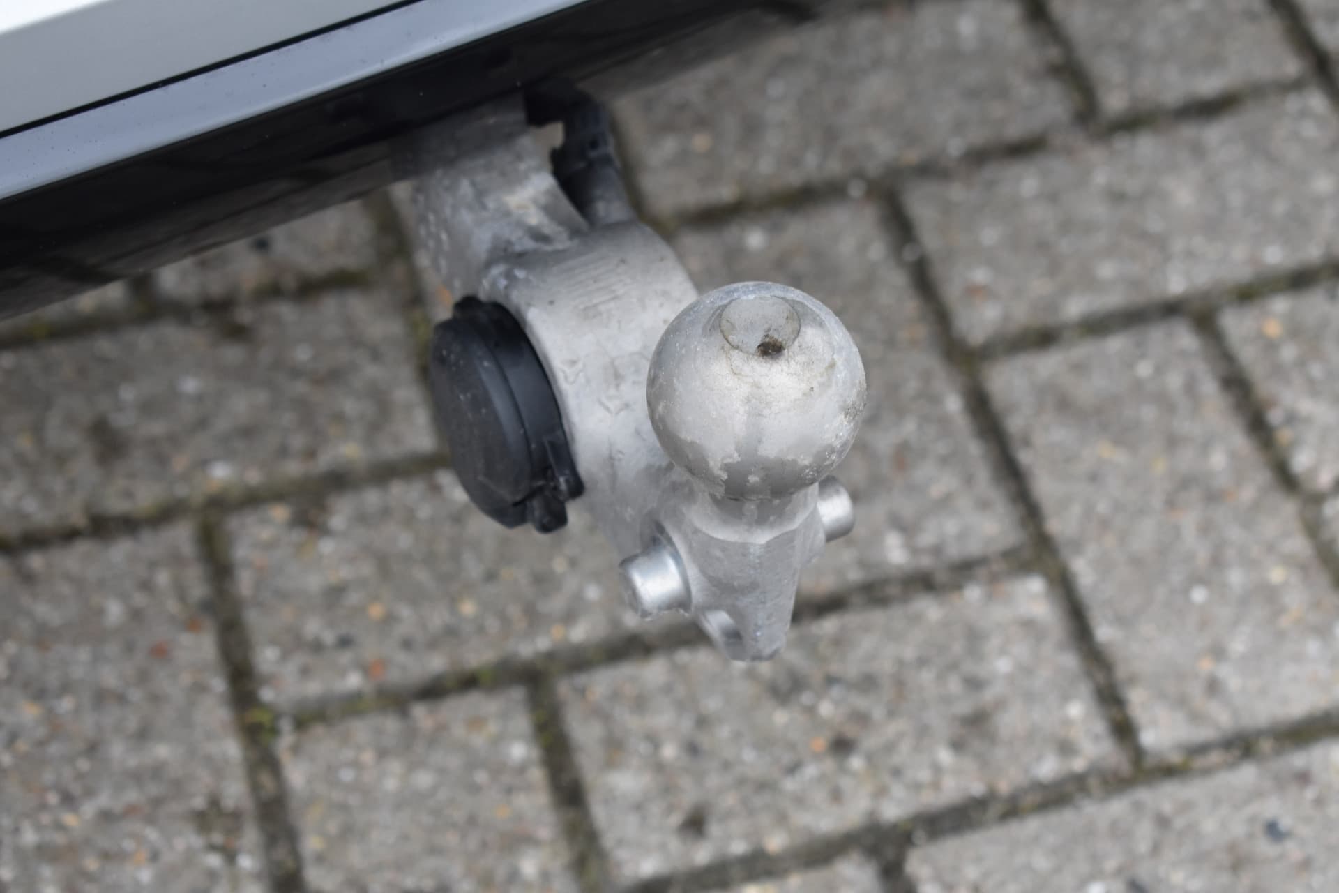 Volvo XC60 T6 350PK Plug-in hybrid AWD Plus Dark thumbnail 27