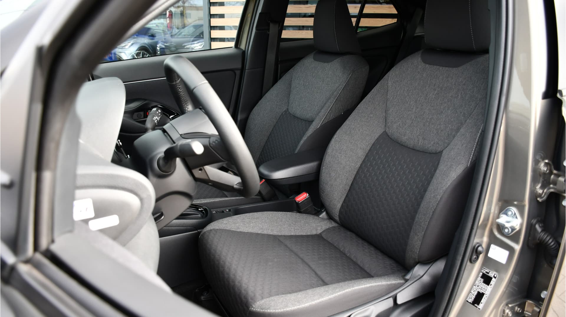 Toyota Yaris Cross 1.5 Hybrid 115 First Edition Automaat 116pk thumbnail 4