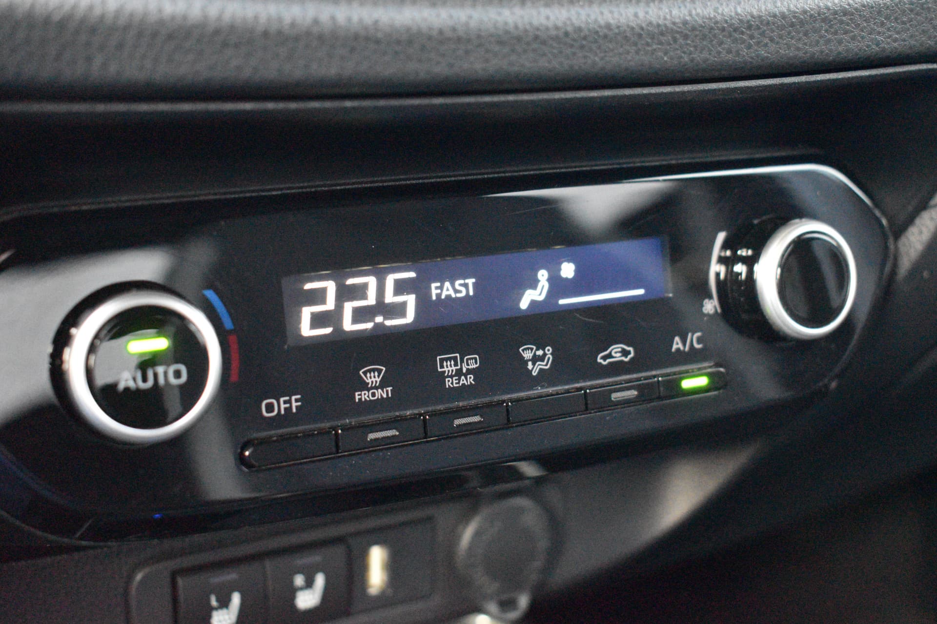 Toyota Aygo X 1.0 VVT-i S-CVT First Limited Automaat 72pk thumbnail 17