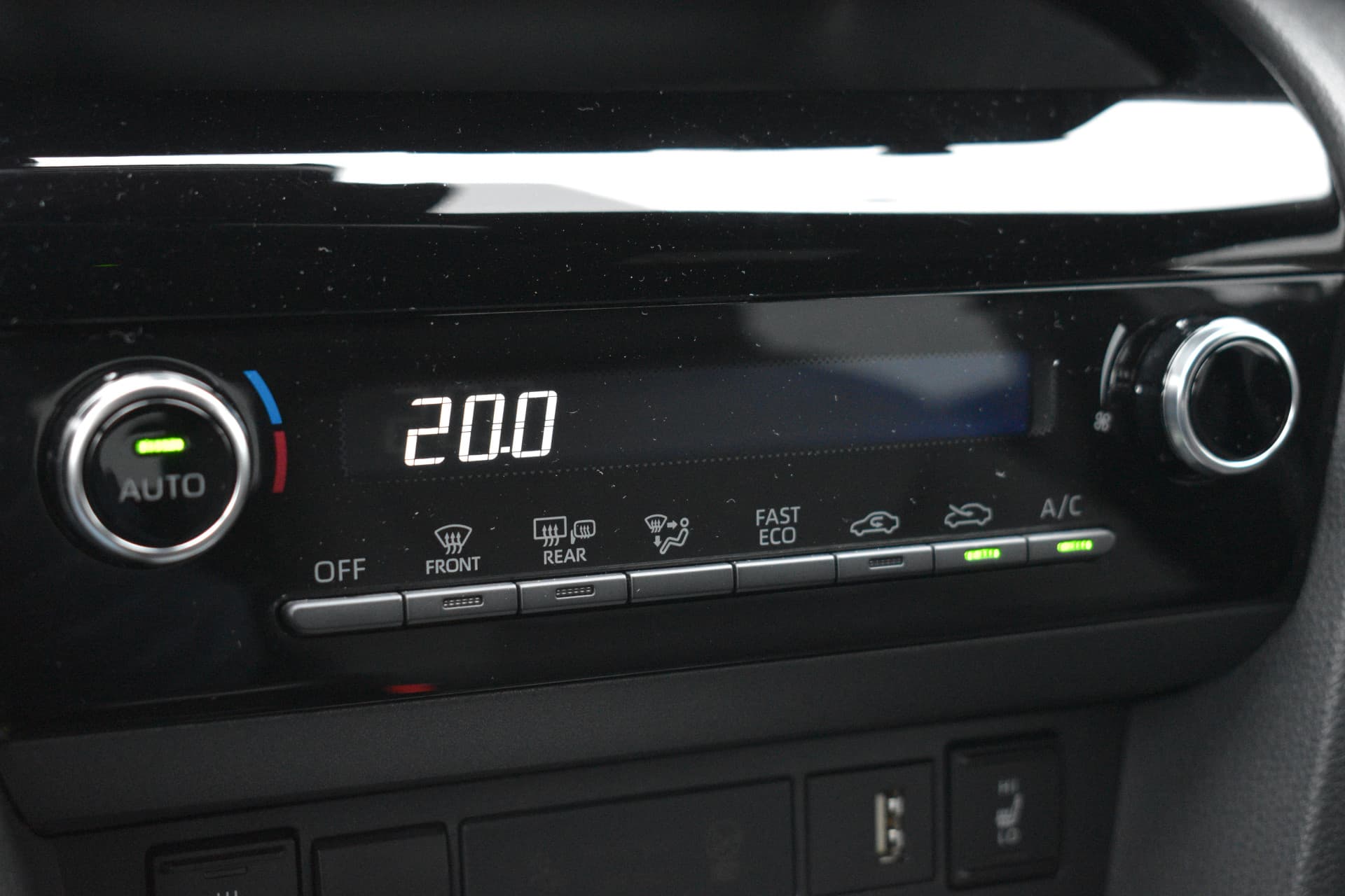 Toyota Yaris Cross 1.5 Hybrid Dynamic Limited Automaat 116pk thumbnail 16