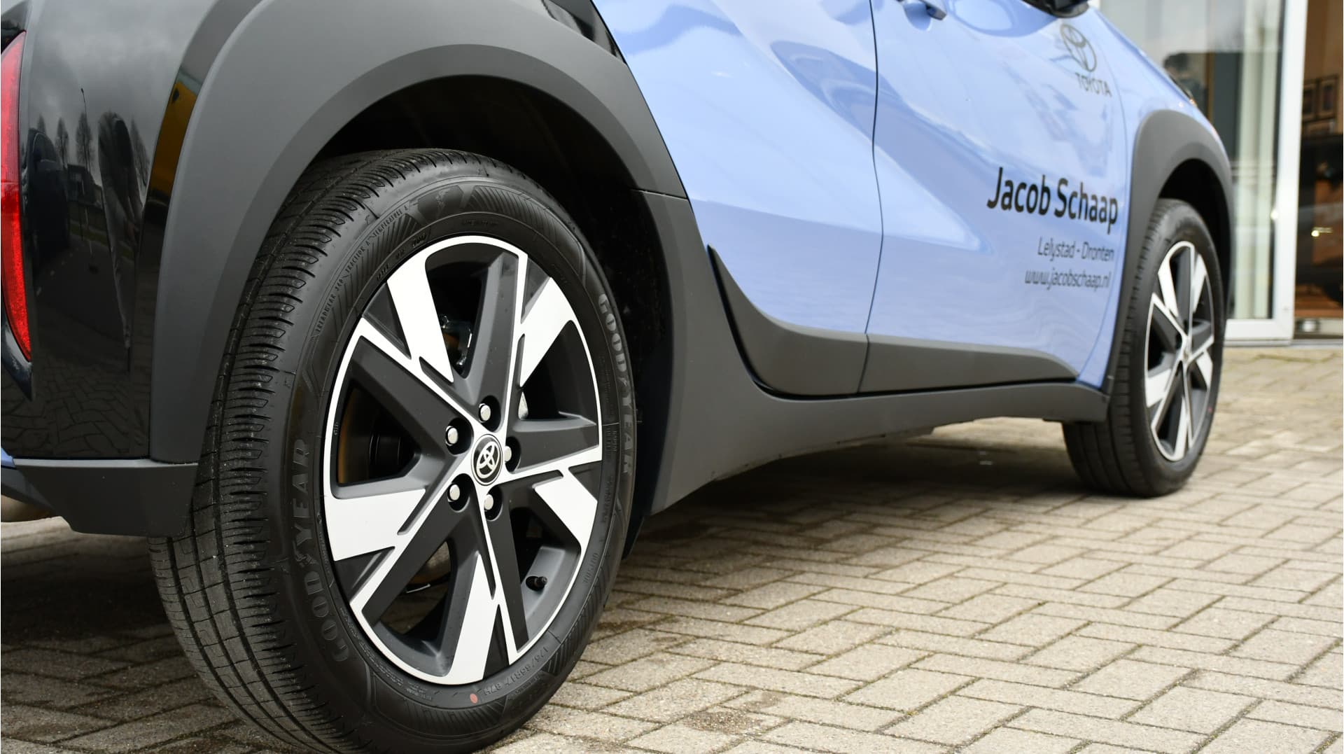 Toyota Aygo X Hybrid 115 pulse Automaat 116pk thumbnail 4