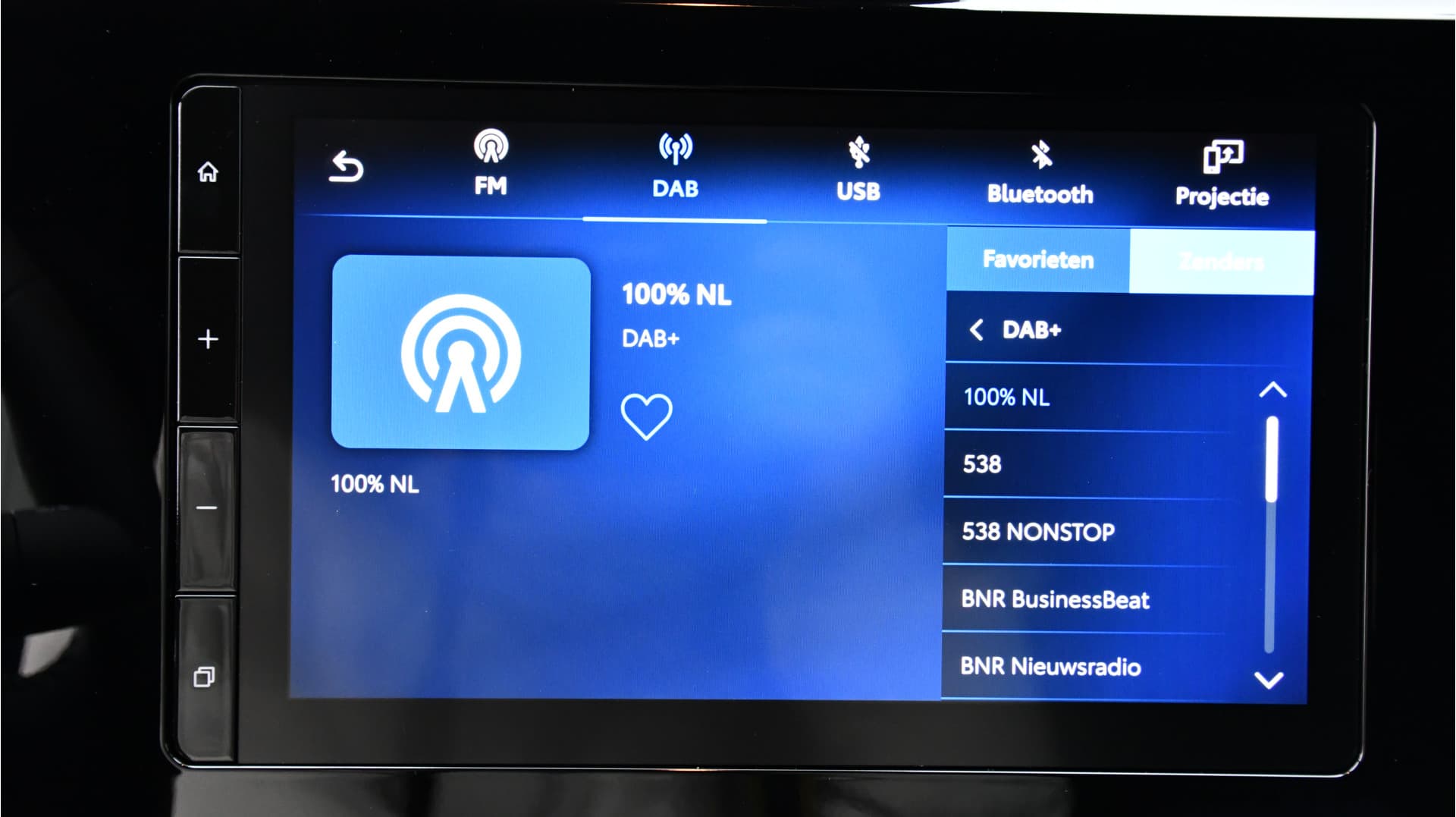 Toyota Aygo X Hybrid 115 pulse Automaat 116pk thumbnail 9