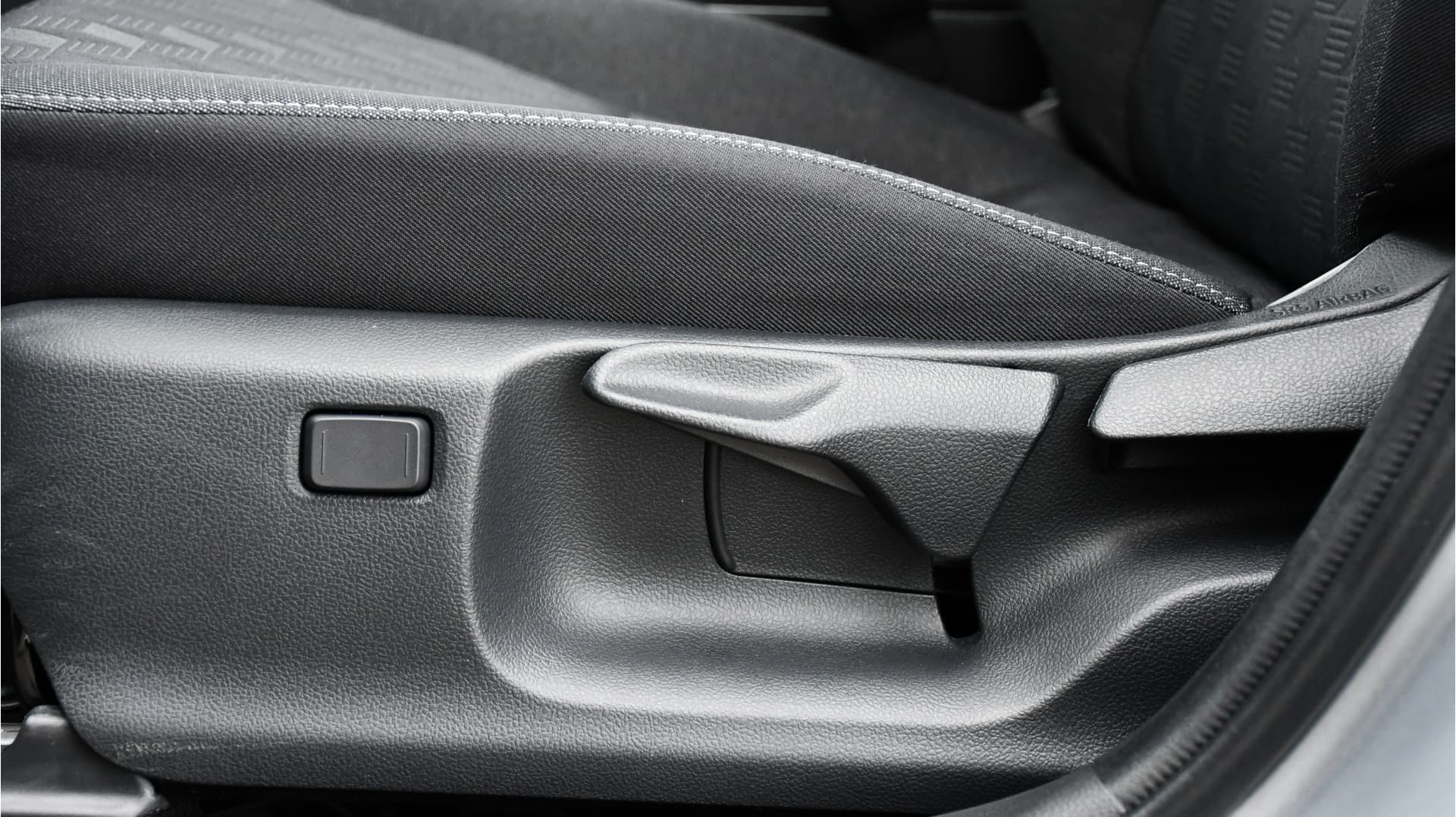 Toyota Yaris 1.5 Hybrid 115 Dynamic Limited 116pk Automaat thumbnail 5