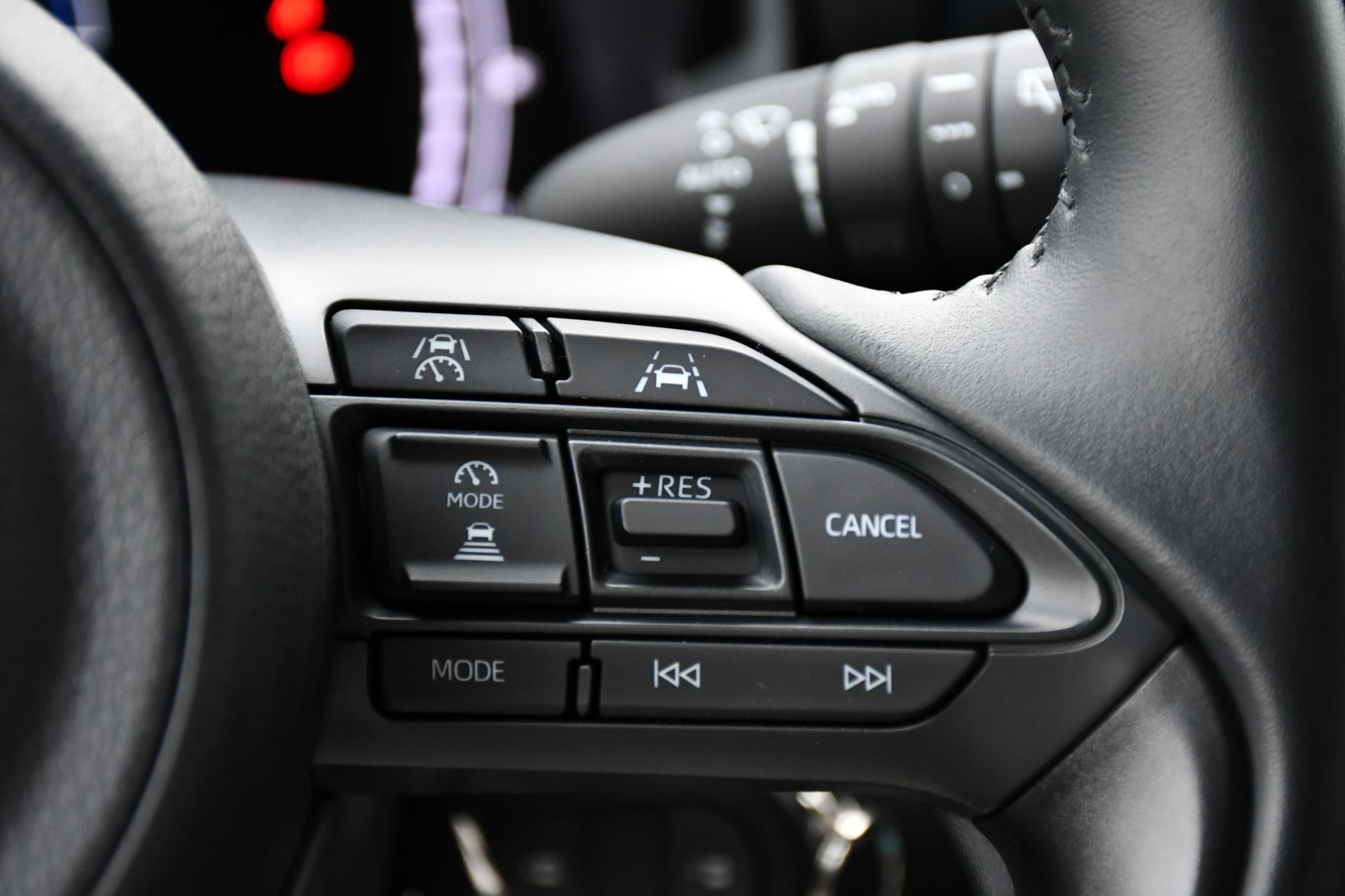 Toyota Yaris 1.5 Hybrid 115 Dynamic Limited 116pk Automaat thumbnail 20