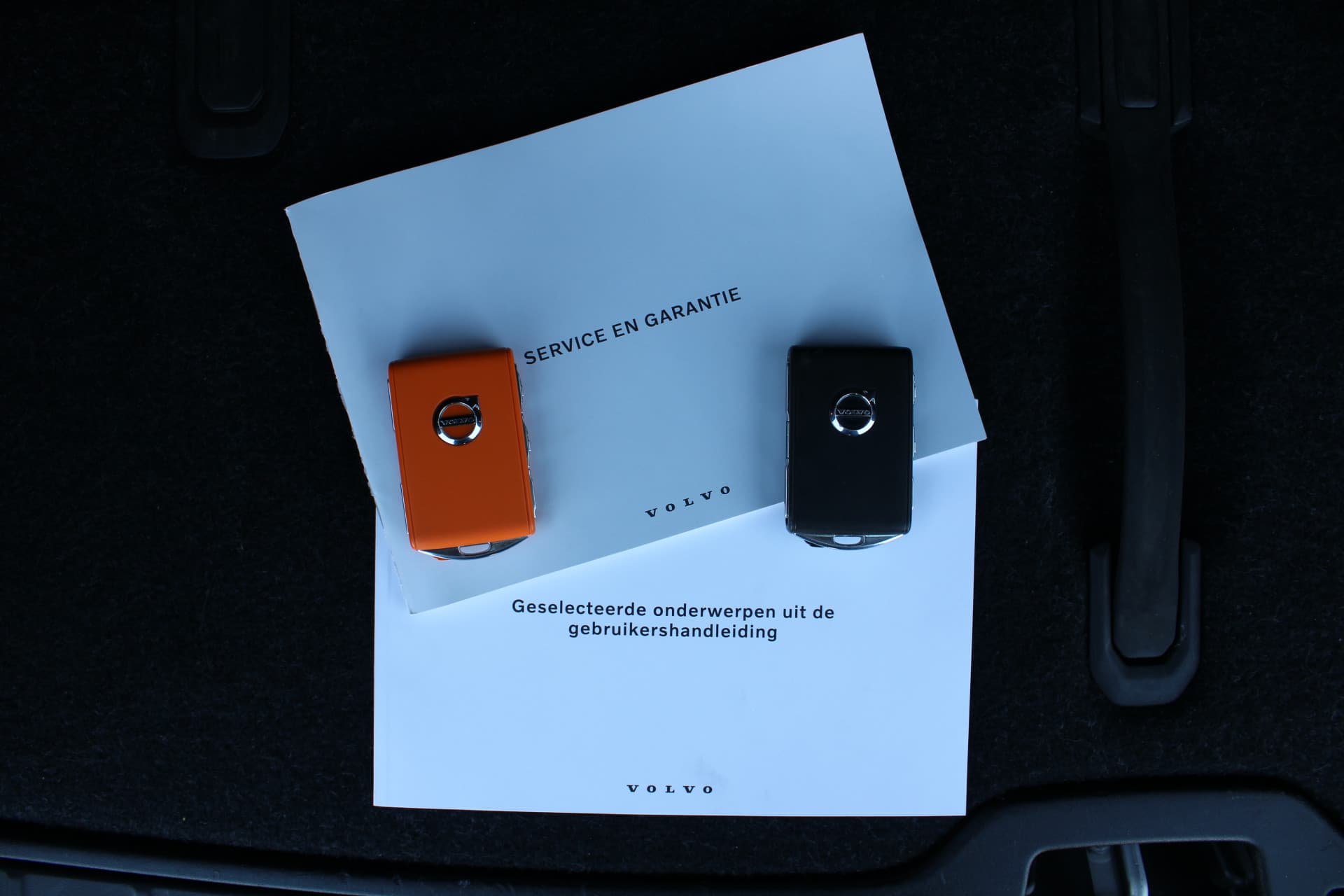 Volvo XC40 Recharge Twin Plus thumbnail 9