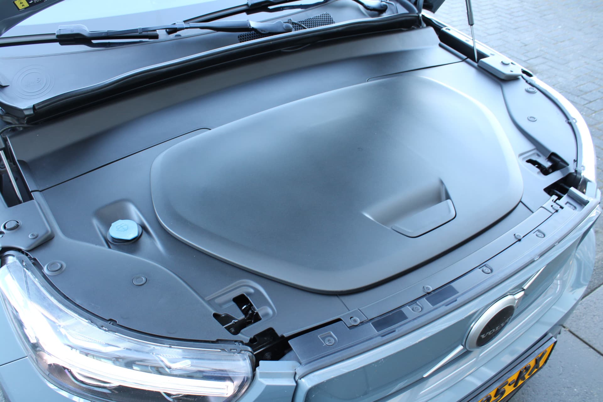 Volvo XC40 Recharge Twin Plus thumbnail 36