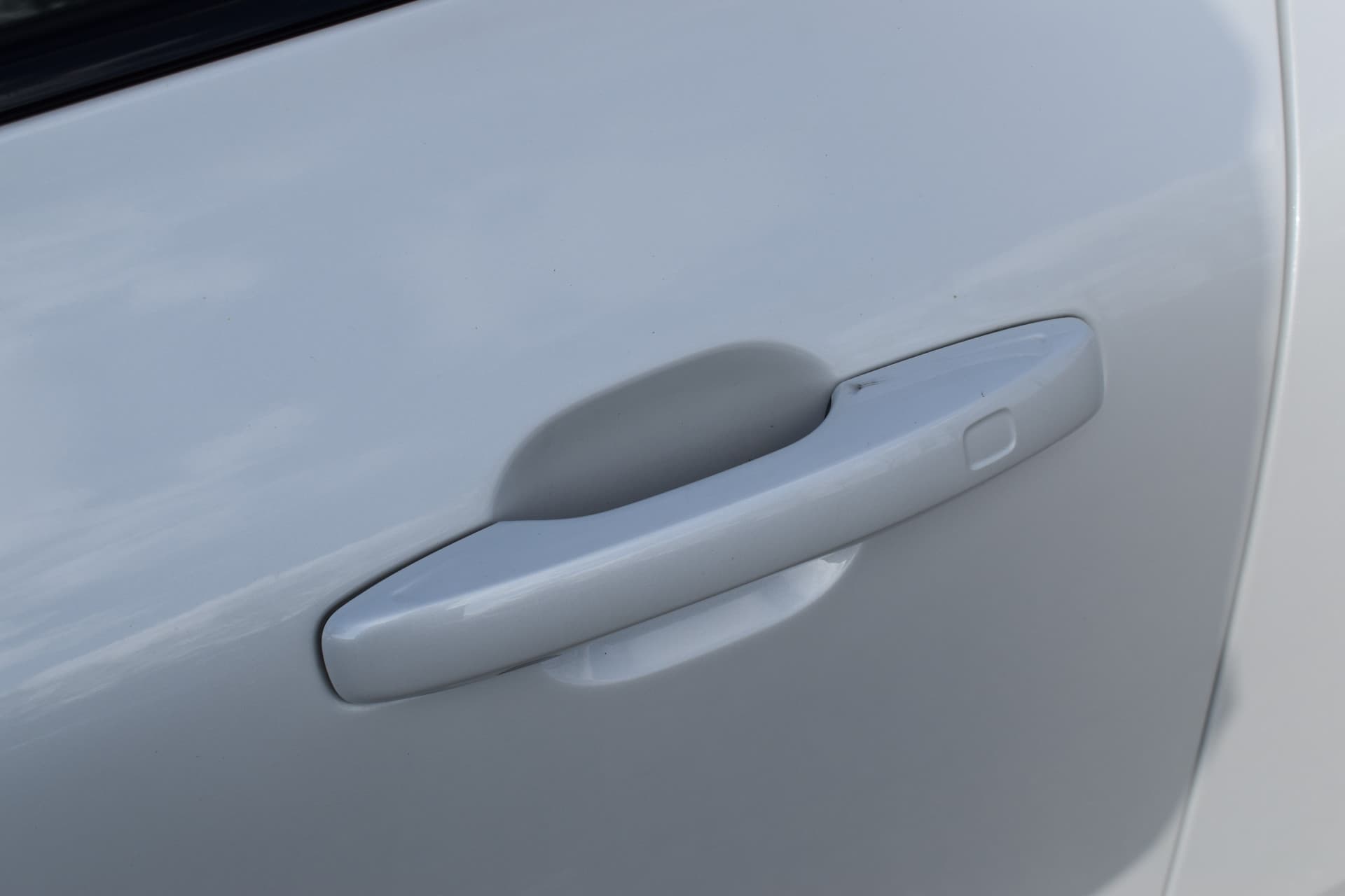 Volvo XC60 T6 AWD 350PK Plug-in Hybrid Plus Dark thumbnail 9