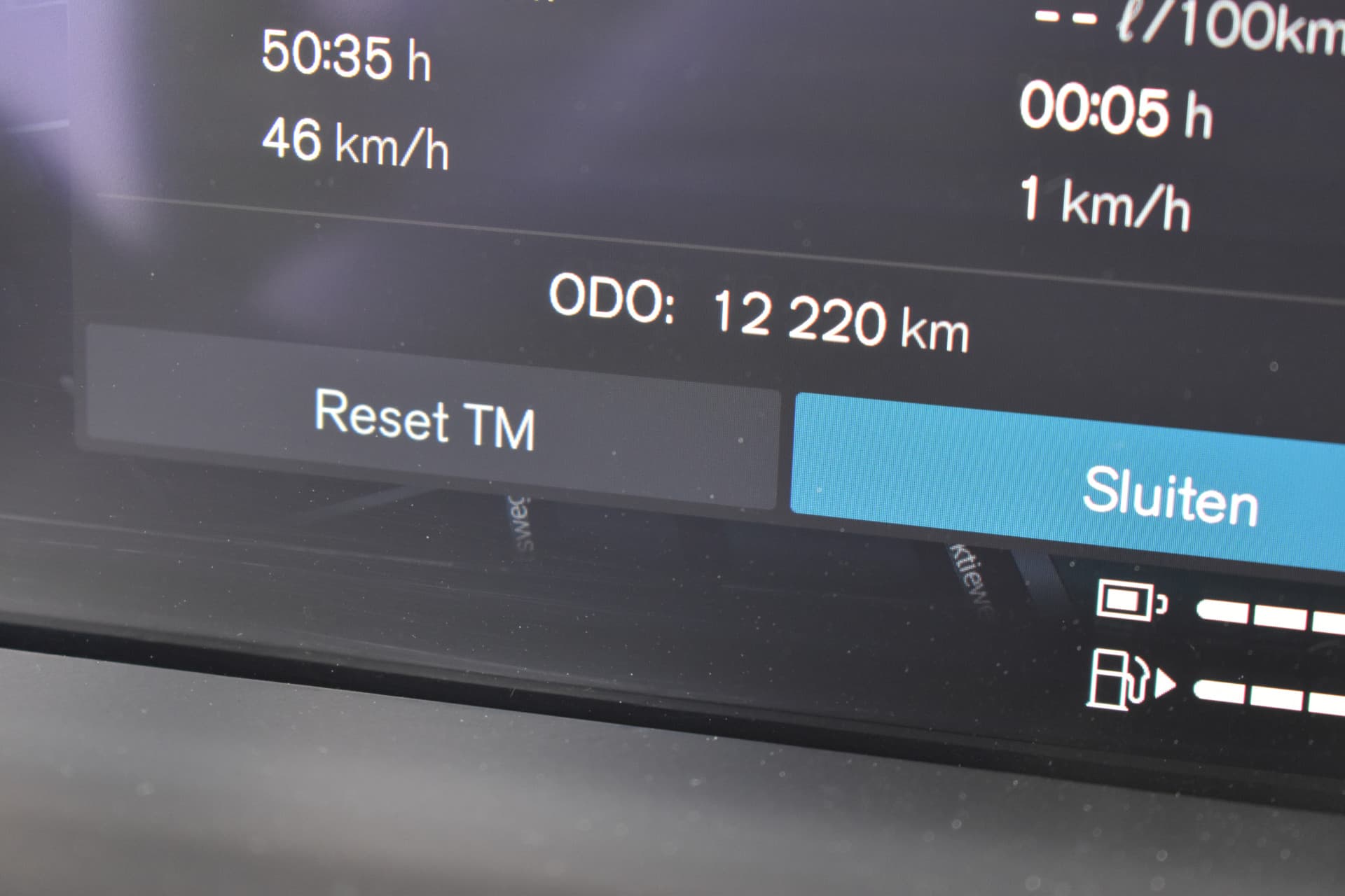 Volvo XC60 T6 AWD 350PK Plug-in Hybrid Plus Dark thumbnail 38