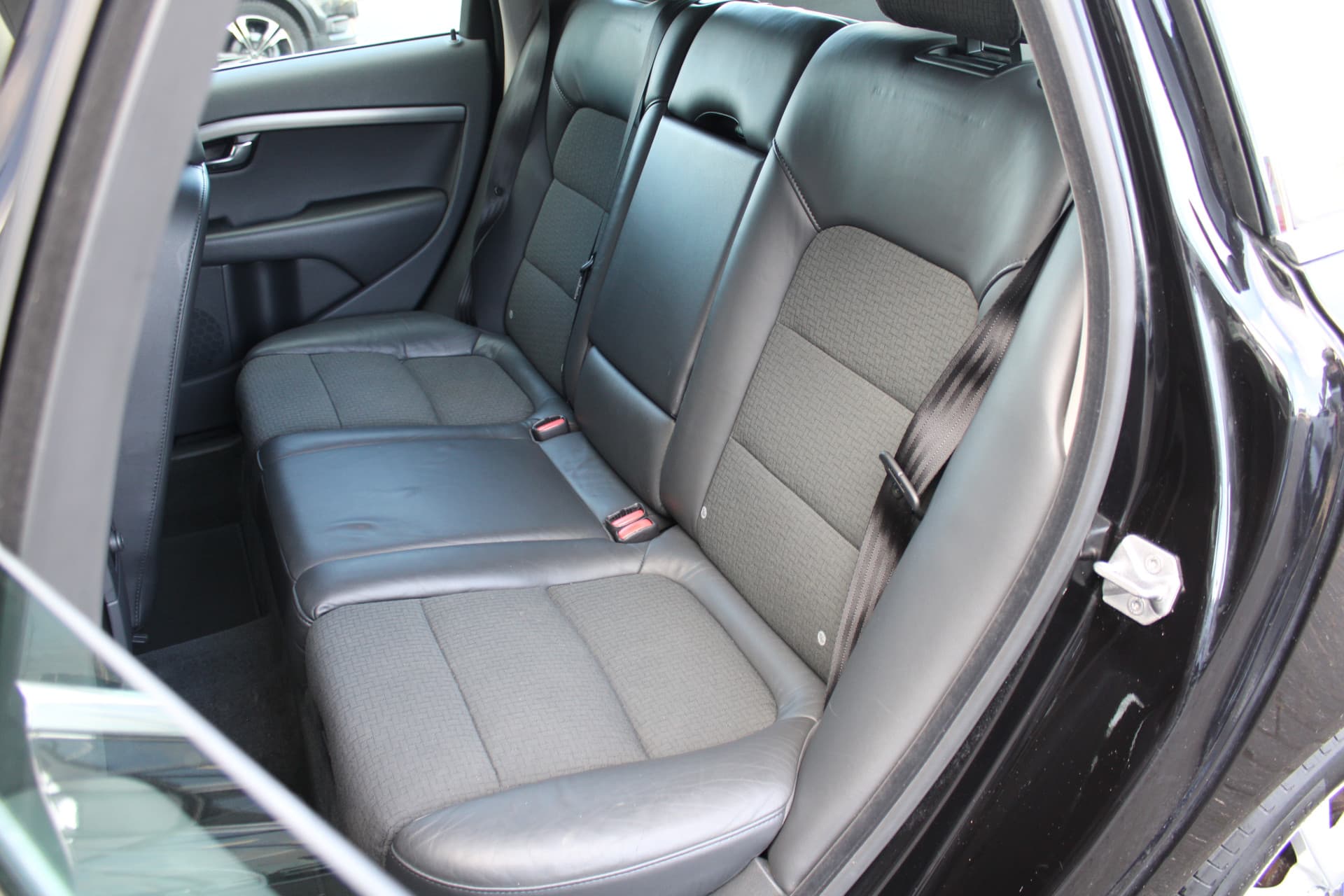 Volvo V70 D2 Dynamic Edition thumbnail 17