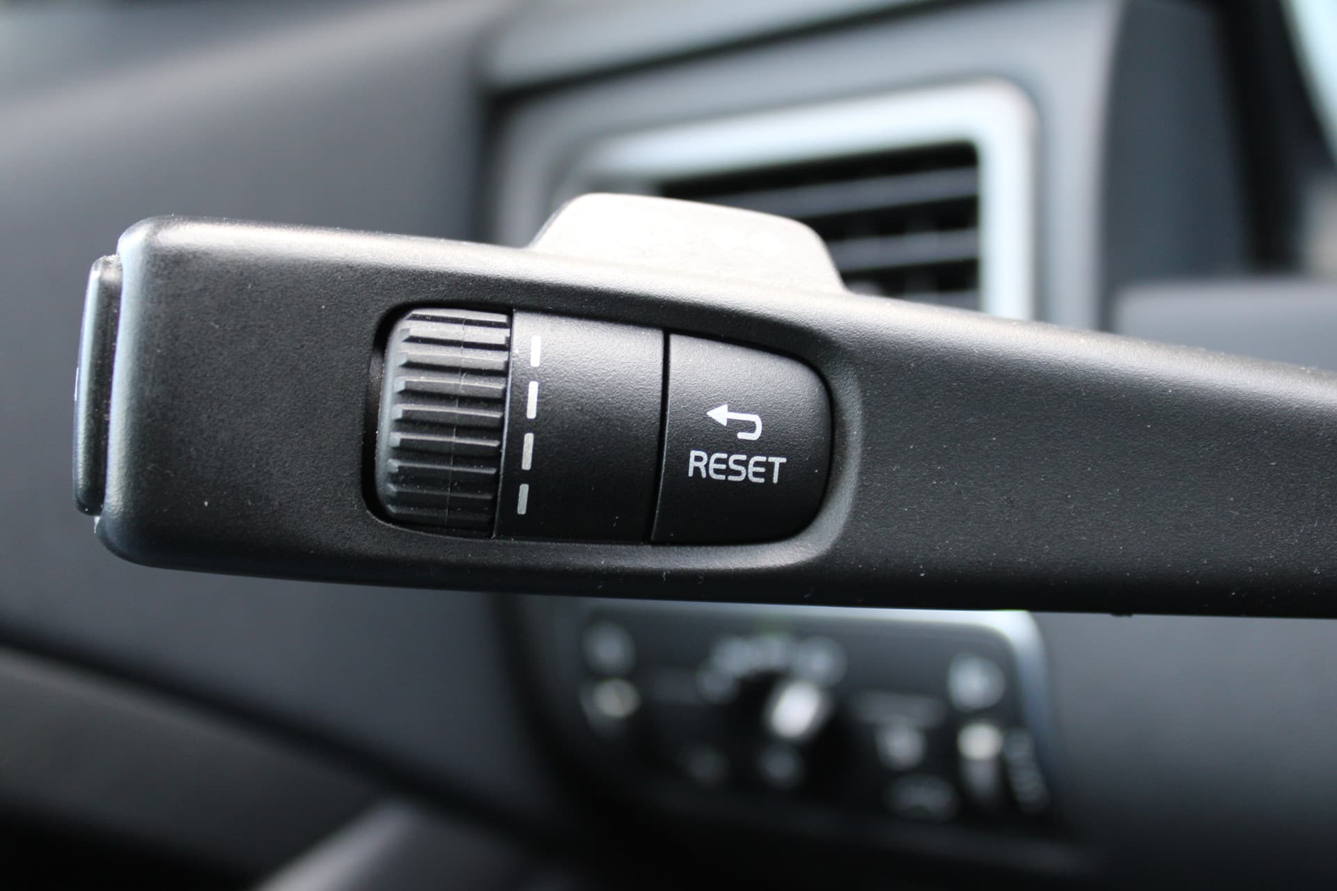 Volvo V70 D2 Dynamic Edition thumbnail 20