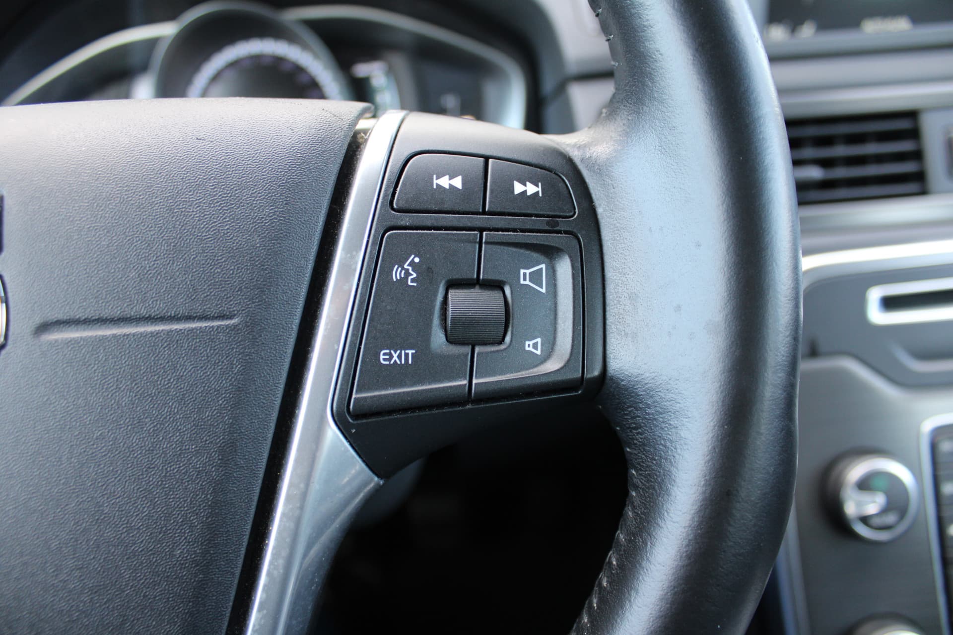 Volvo V70 D2 Dynamic Edition thumbnail 23