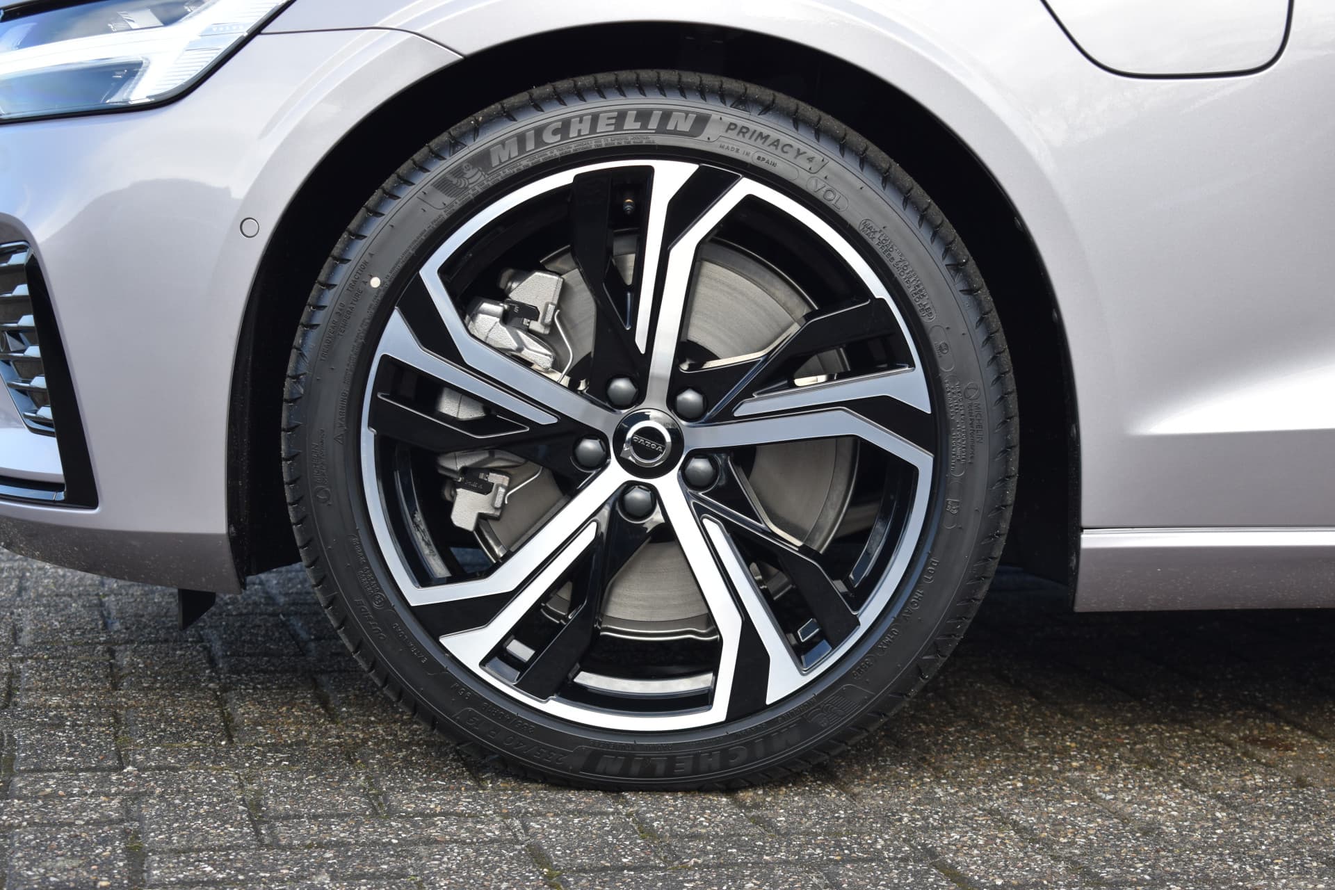 Volvo V60 T6 AWD 350PK Plug-in Hybrid Plus Dark thumbnail 6