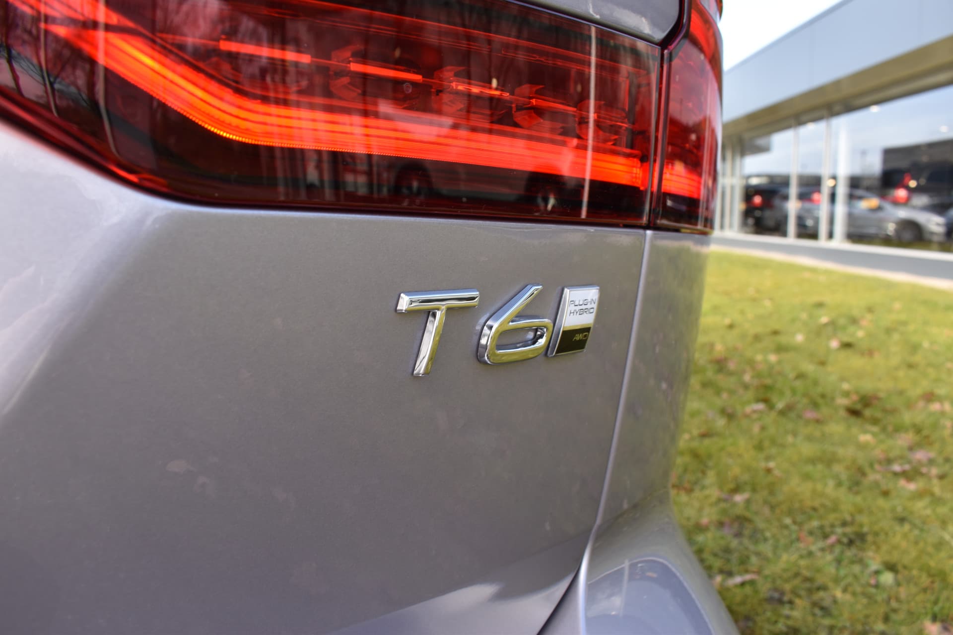 Volvo V60 T6 AWD 350PK Plug-in Hybrid Plus Dark thumbnail 13