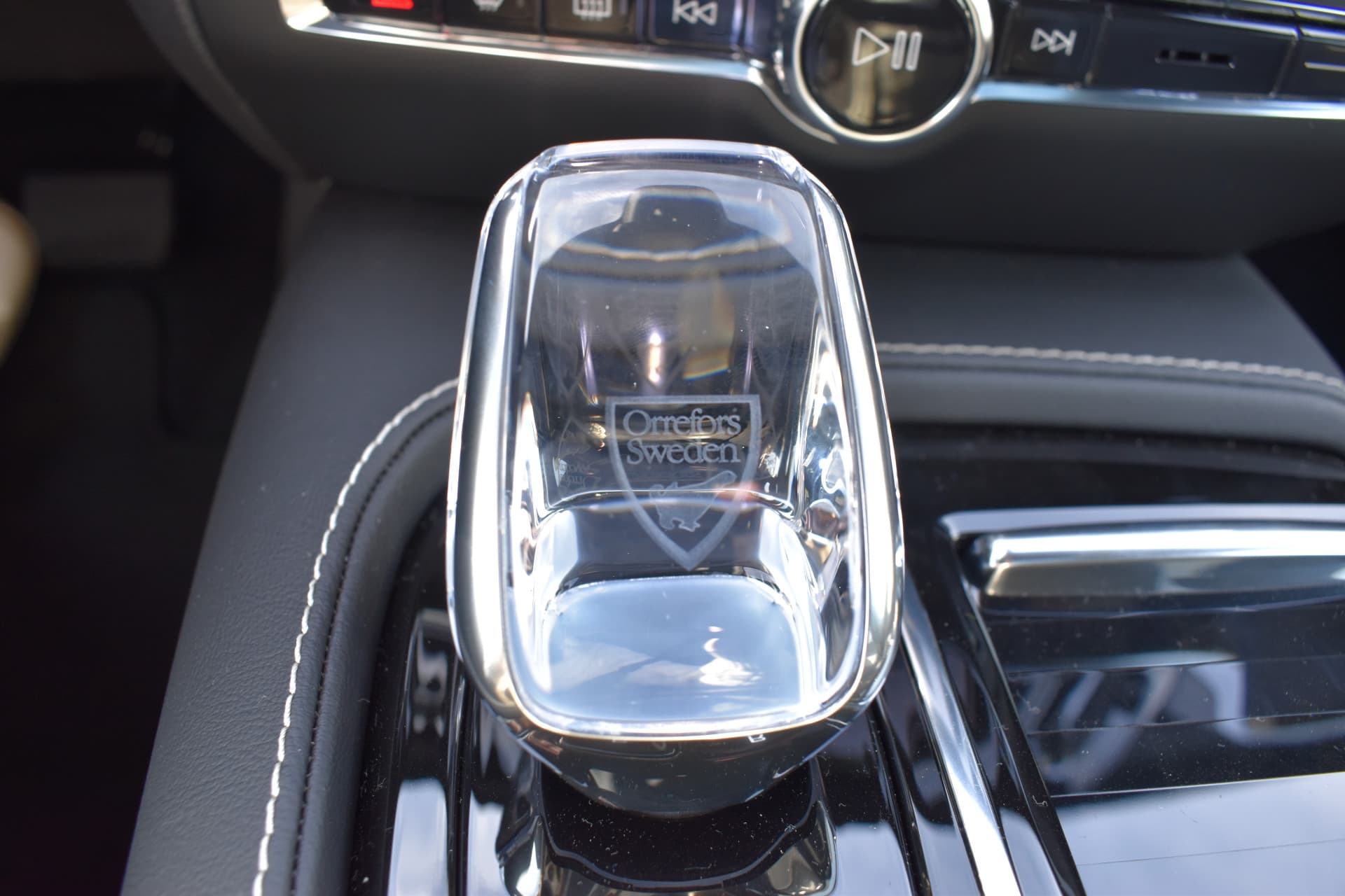 Volvo V60 T6 AWD 350PK Plug-in Hybrid Plus Dark thumbnail 39