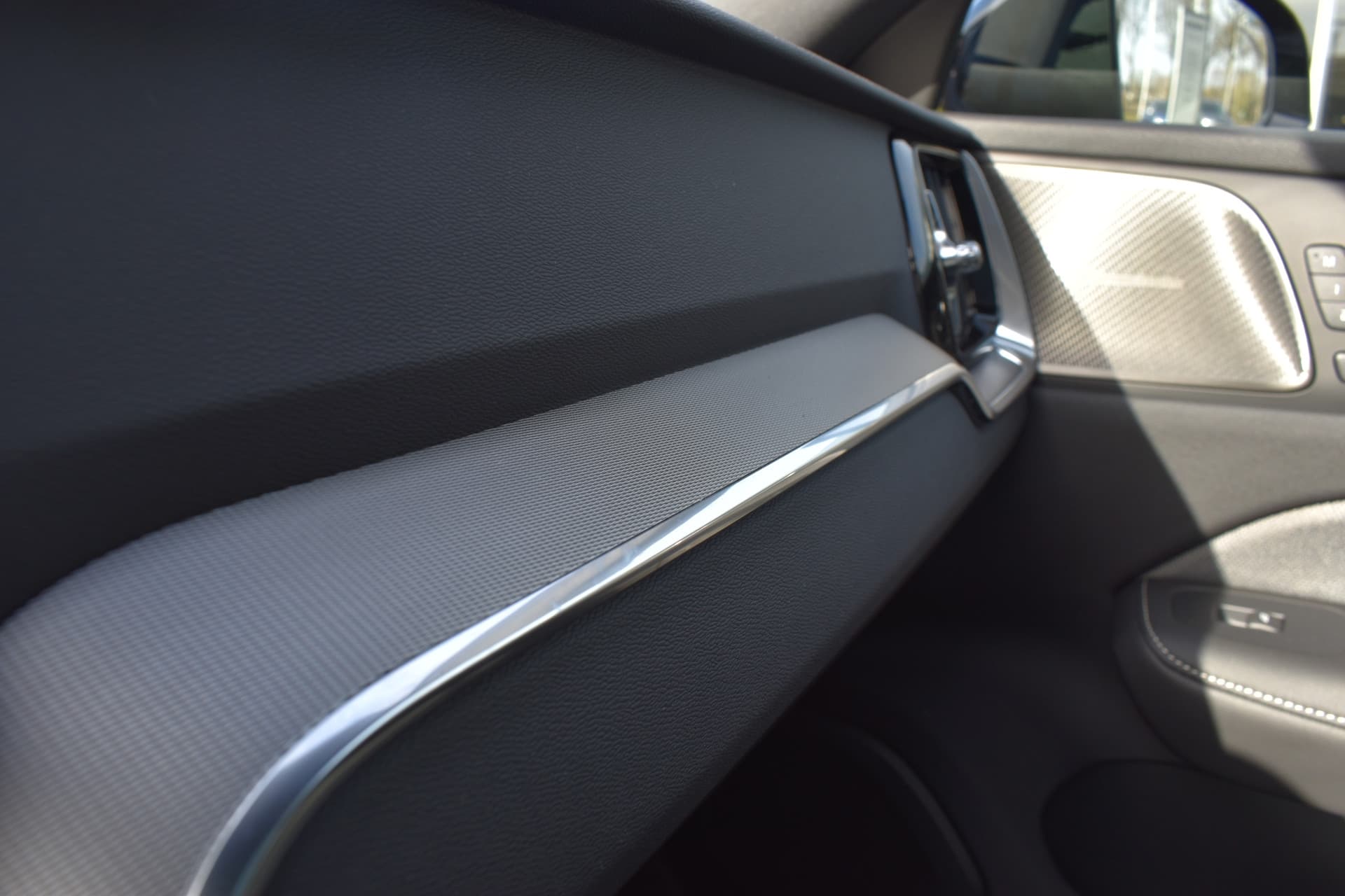 Volvo V60 T6 AWD 350PK Plug-in Hybrid Plus Dark thumbnail 49