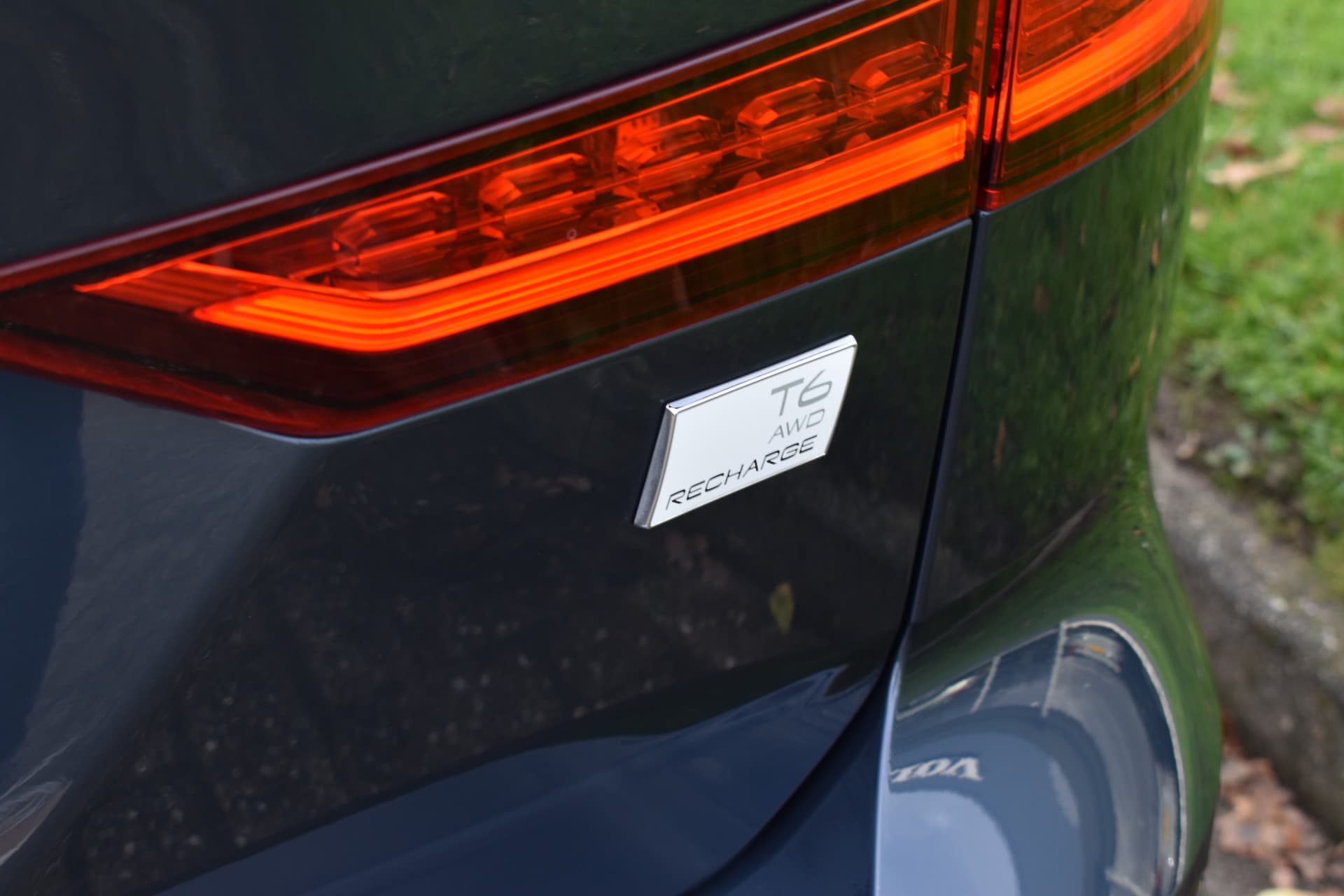 Volvo V60 T6 AWD 350PK Plug-in Hybrid Plus Dark thumbnail 15