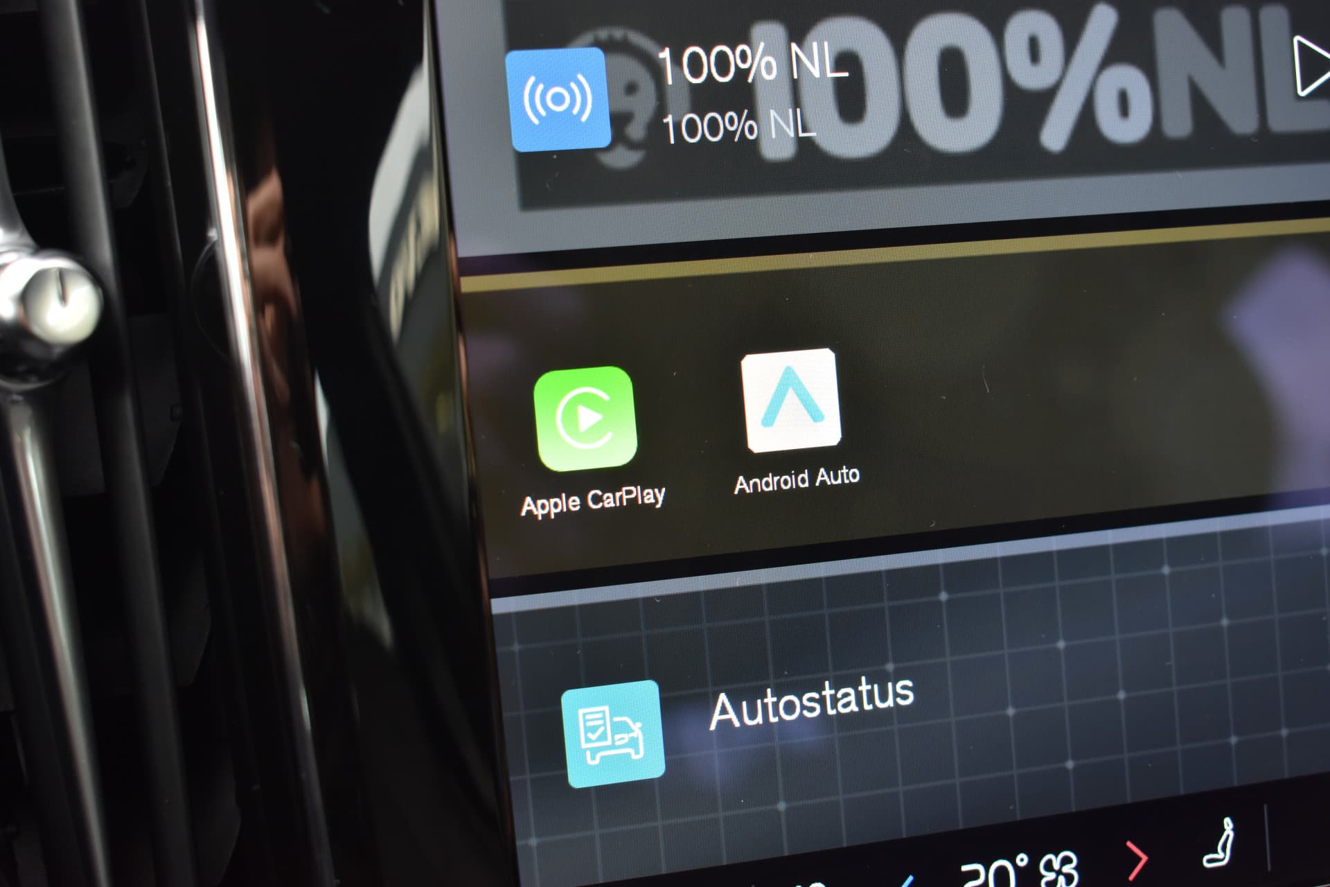 Volvo V60 T6 AWD 350PK Plug-in Hybrid Plus Dark thumbnail 45