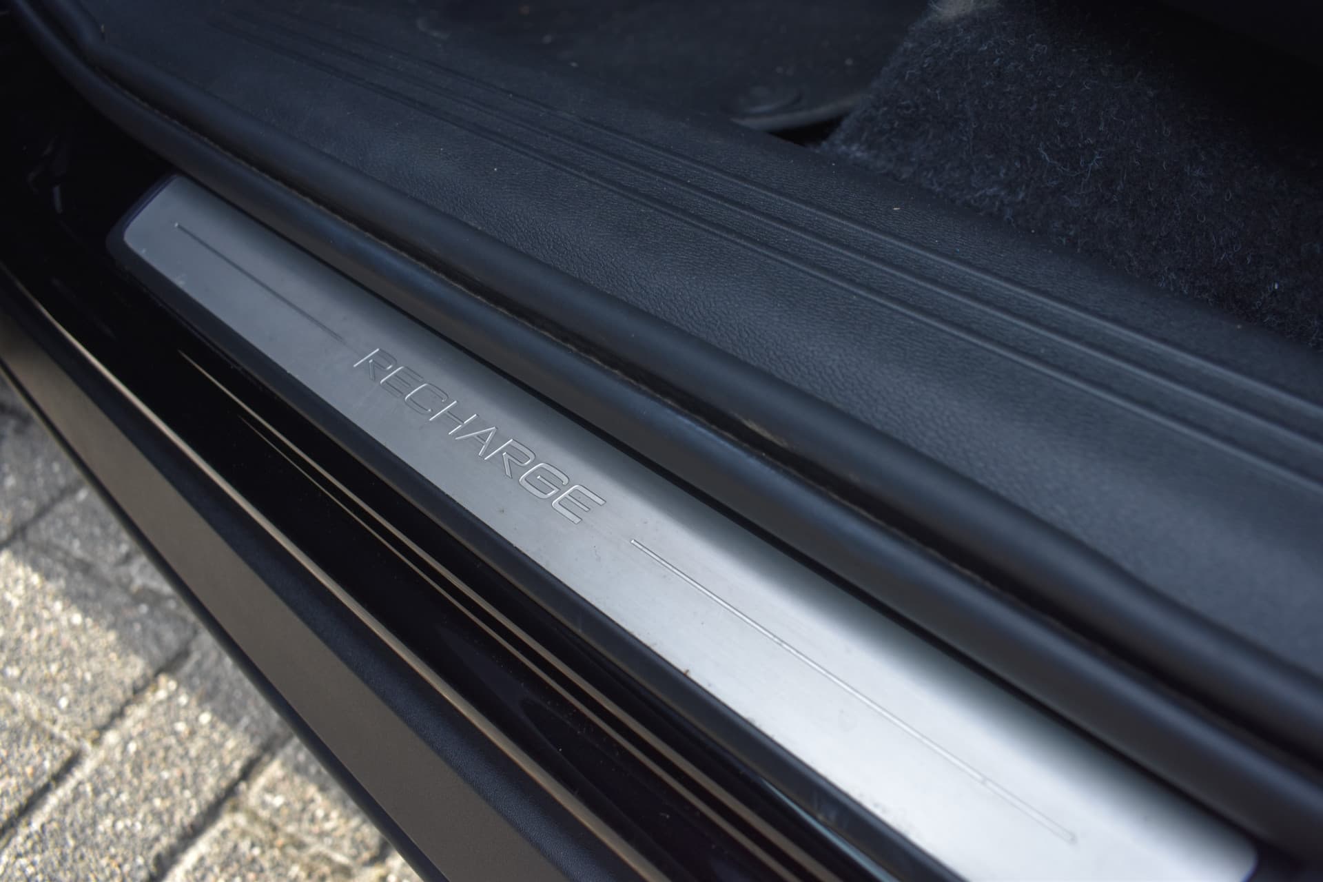 Volvo XC40 Recharge AWD 408PK R-Design thumbnail 25