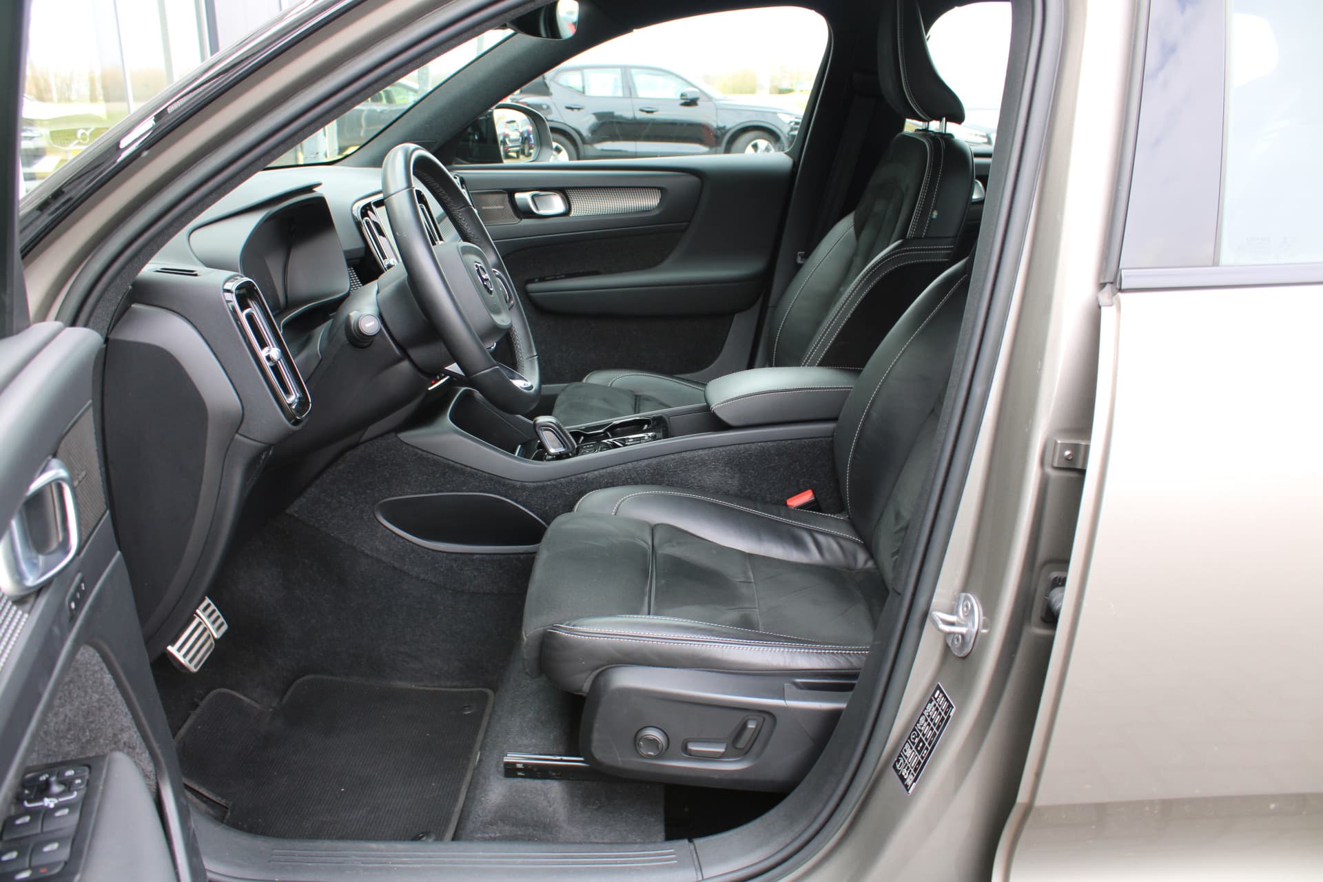 Volvo XC40 T4 Recharge Inscription thumbnail 15