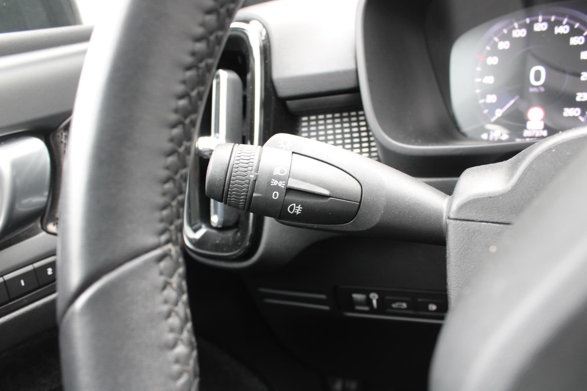 Volvo XC40 T4 Recharge Inscription thumbnail 24