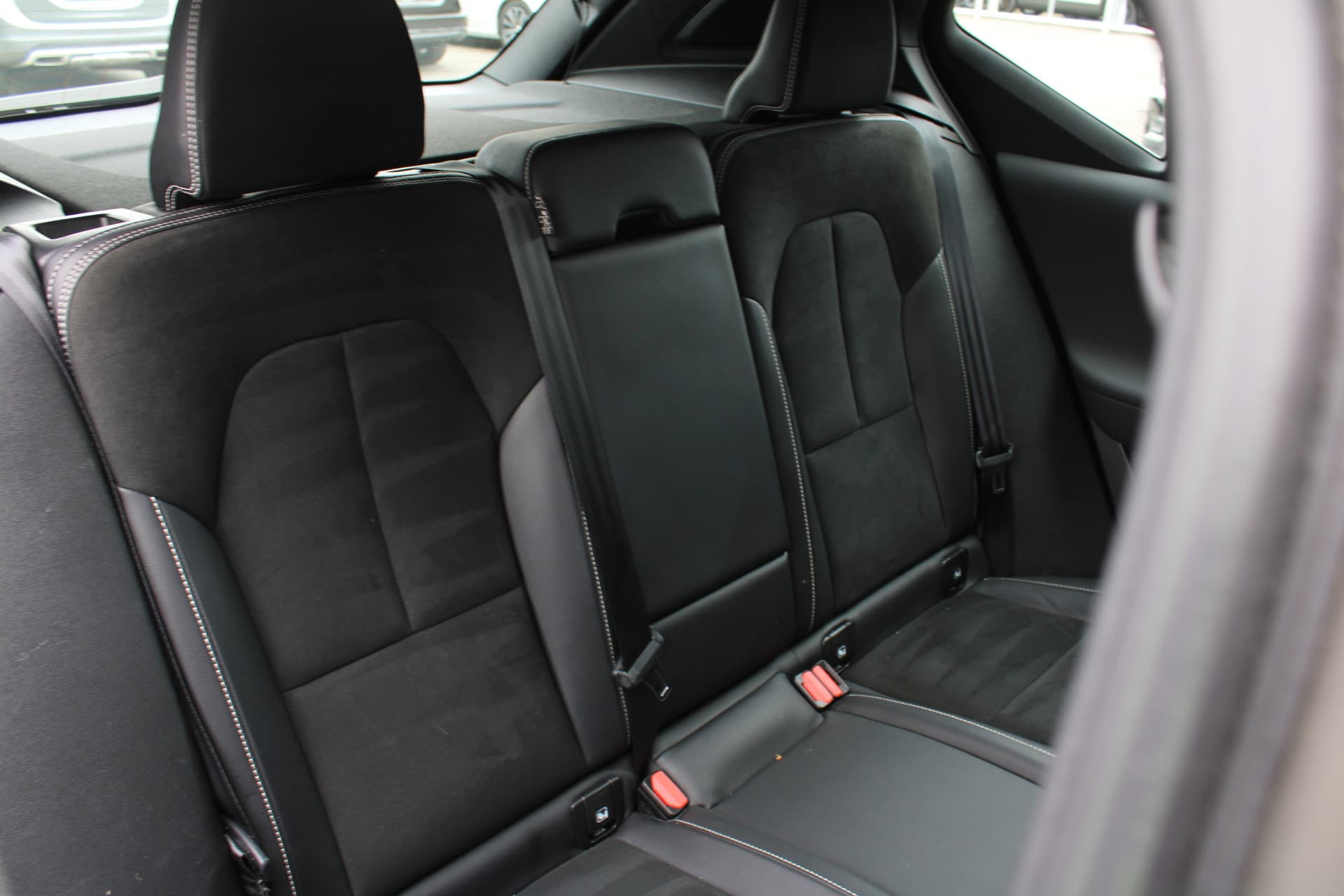 Volvo XC40 T4 Recharge Inscription thumbnail 40