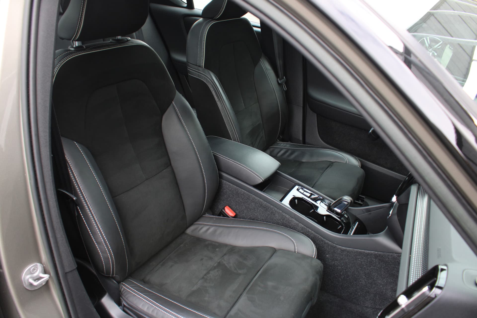 Volvo XC40 T4 Recharge Inscription thumbnail 42