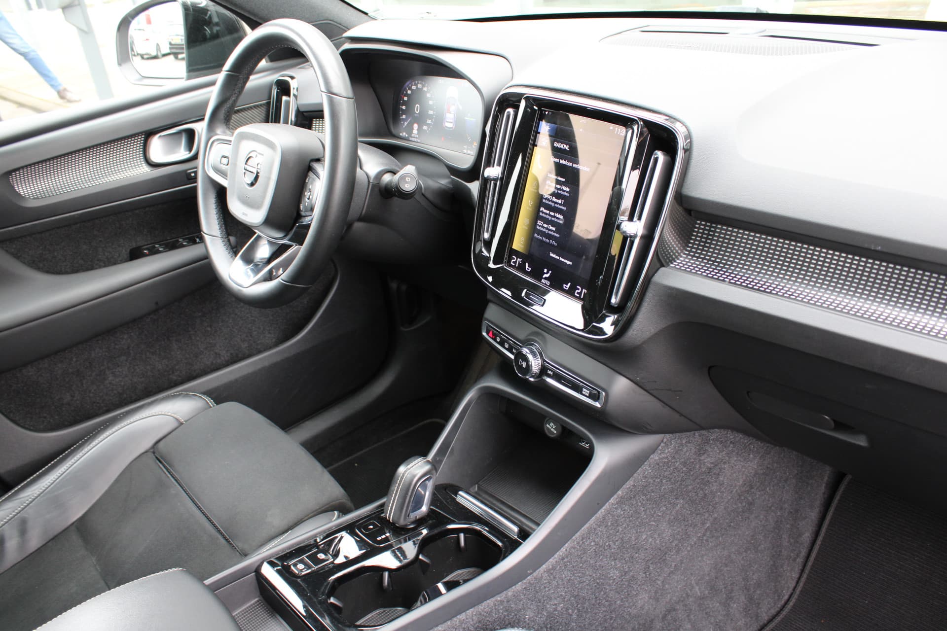 Volvo XC40 T4 Recharge Inscription thumbnail 43